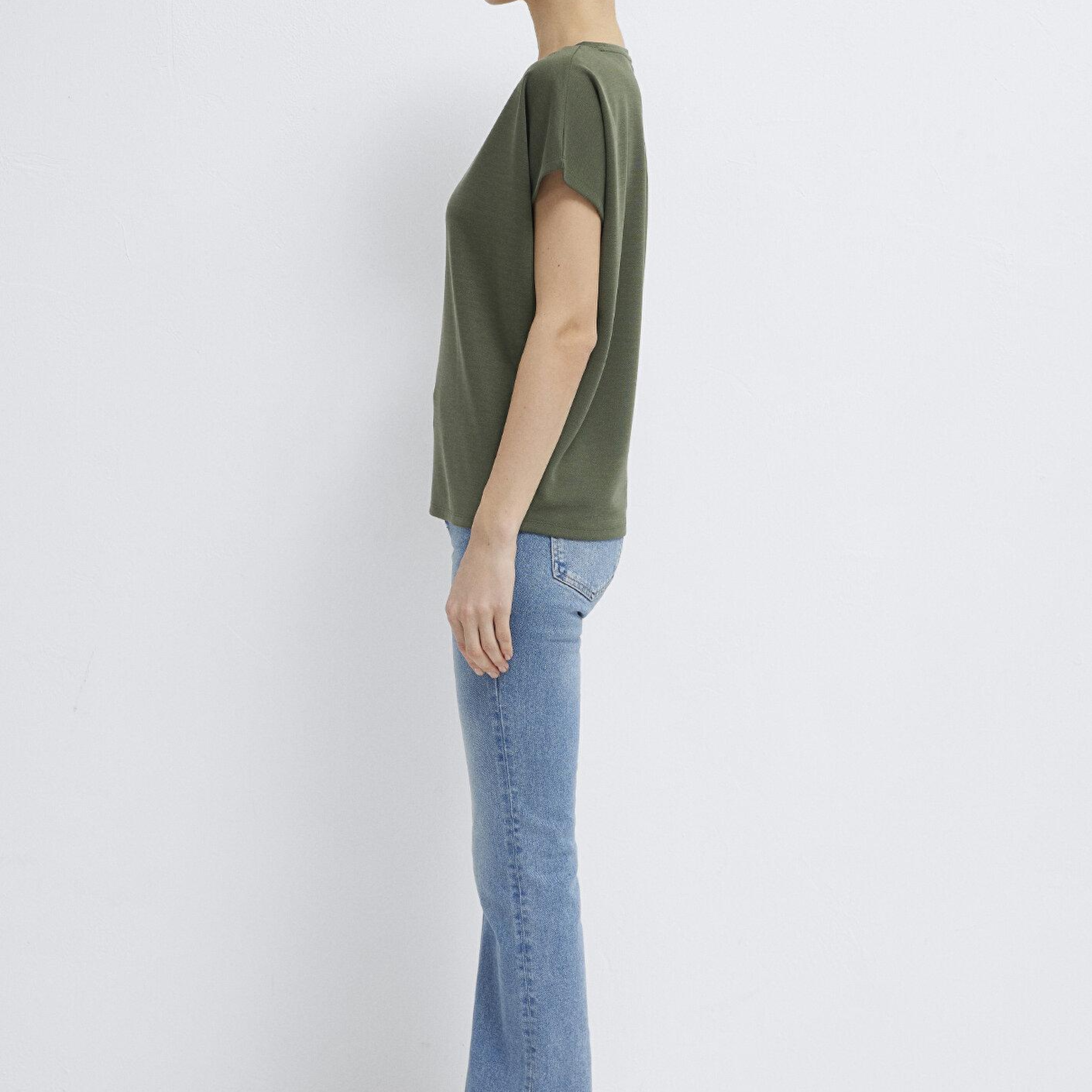 Mavi Soft-Premium Yeşil (TENCEL™) Liyosel Karışımlı Basic Tişört Loose Fit / Bol Rahat Kesim 167245-71551