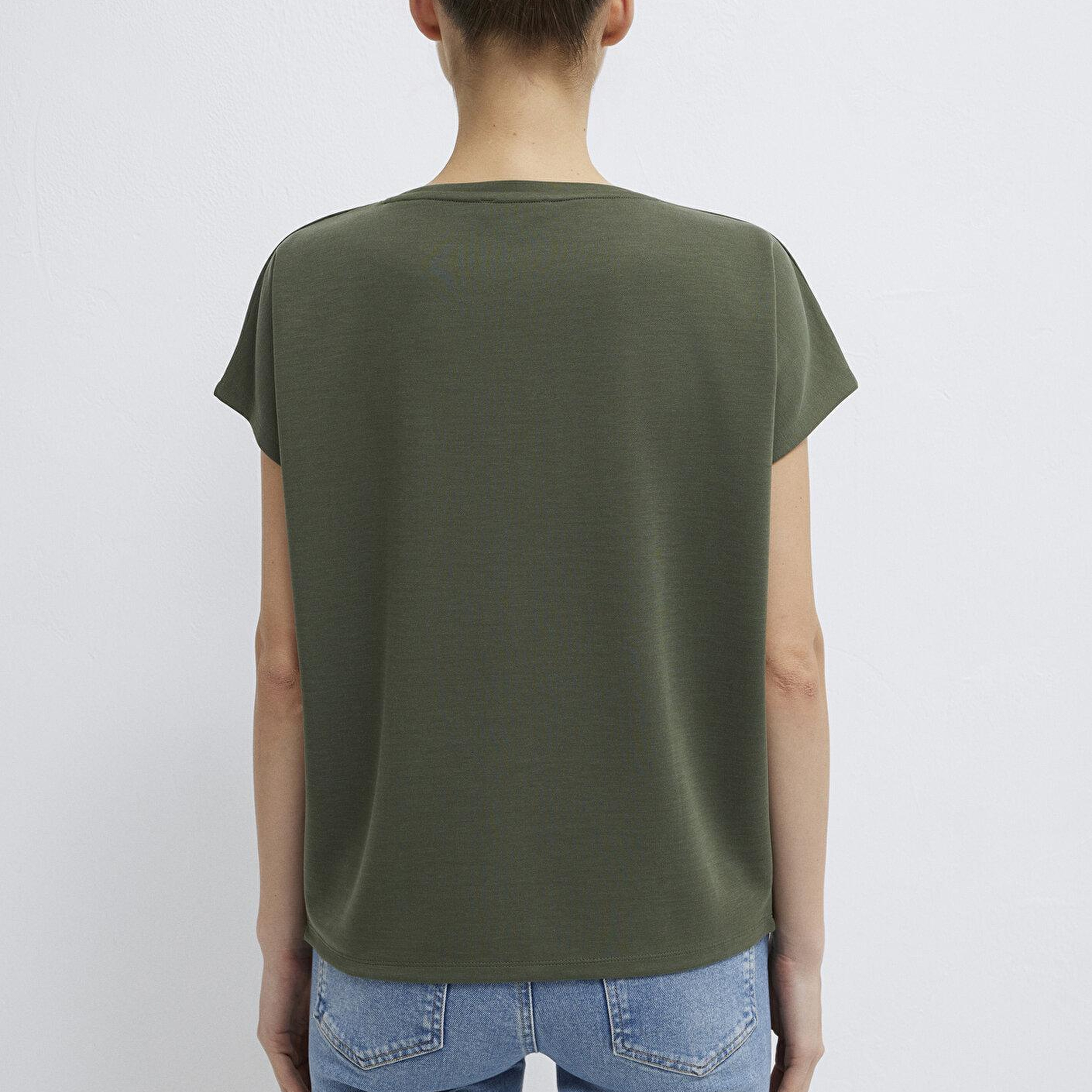 Mavi Soft-Premium Yeşil (TENCEL™) Liyosel Karışımlı Basic Tişört Loose Fit / Bol Rahat Kesim 167245-71551