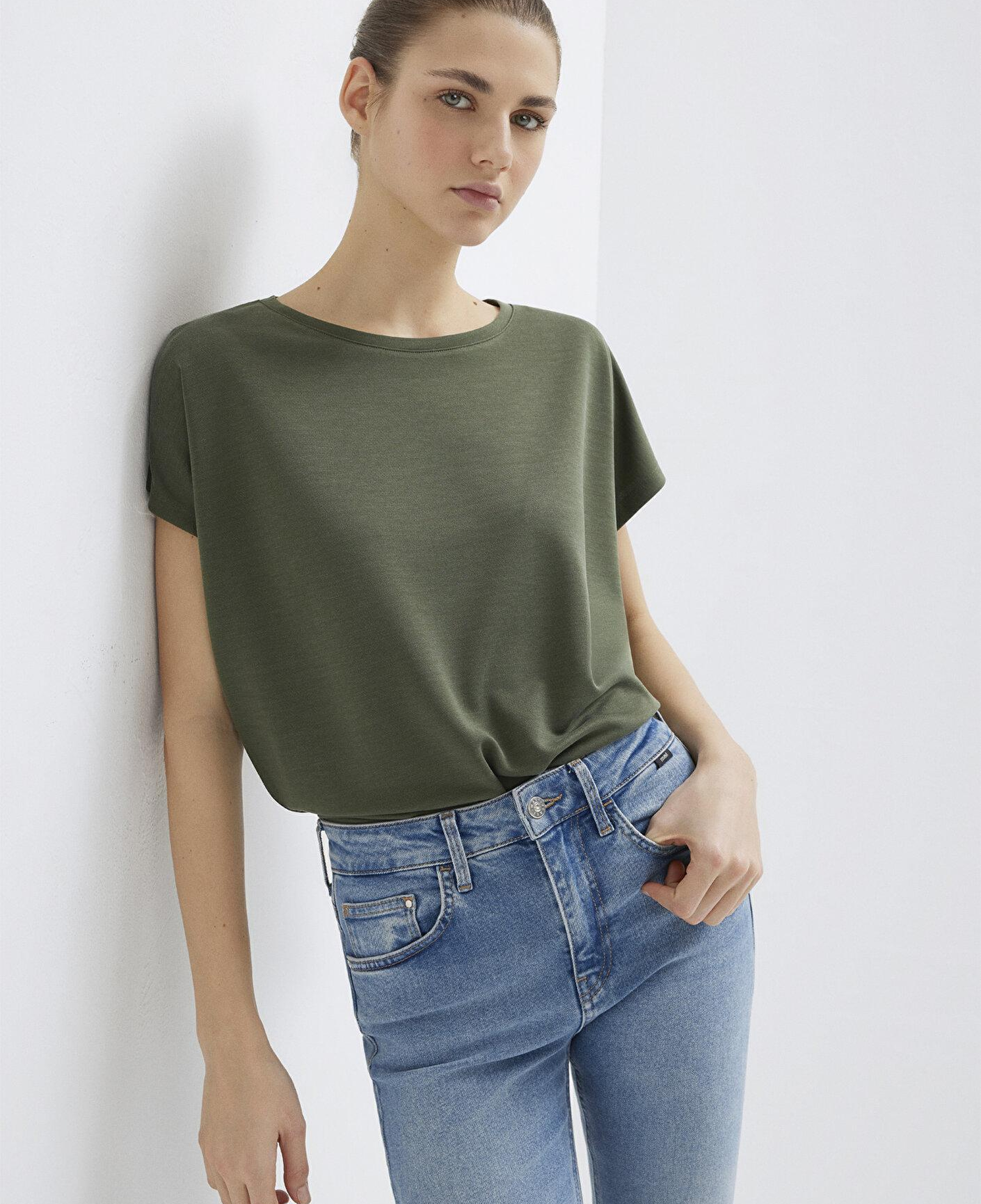 Mavi Soft-Premium Yeşil (TENCEL™) Liyosel Karışımlı Basic Tişört Loose Fit / Bol Rahat Kesim 167245-71551