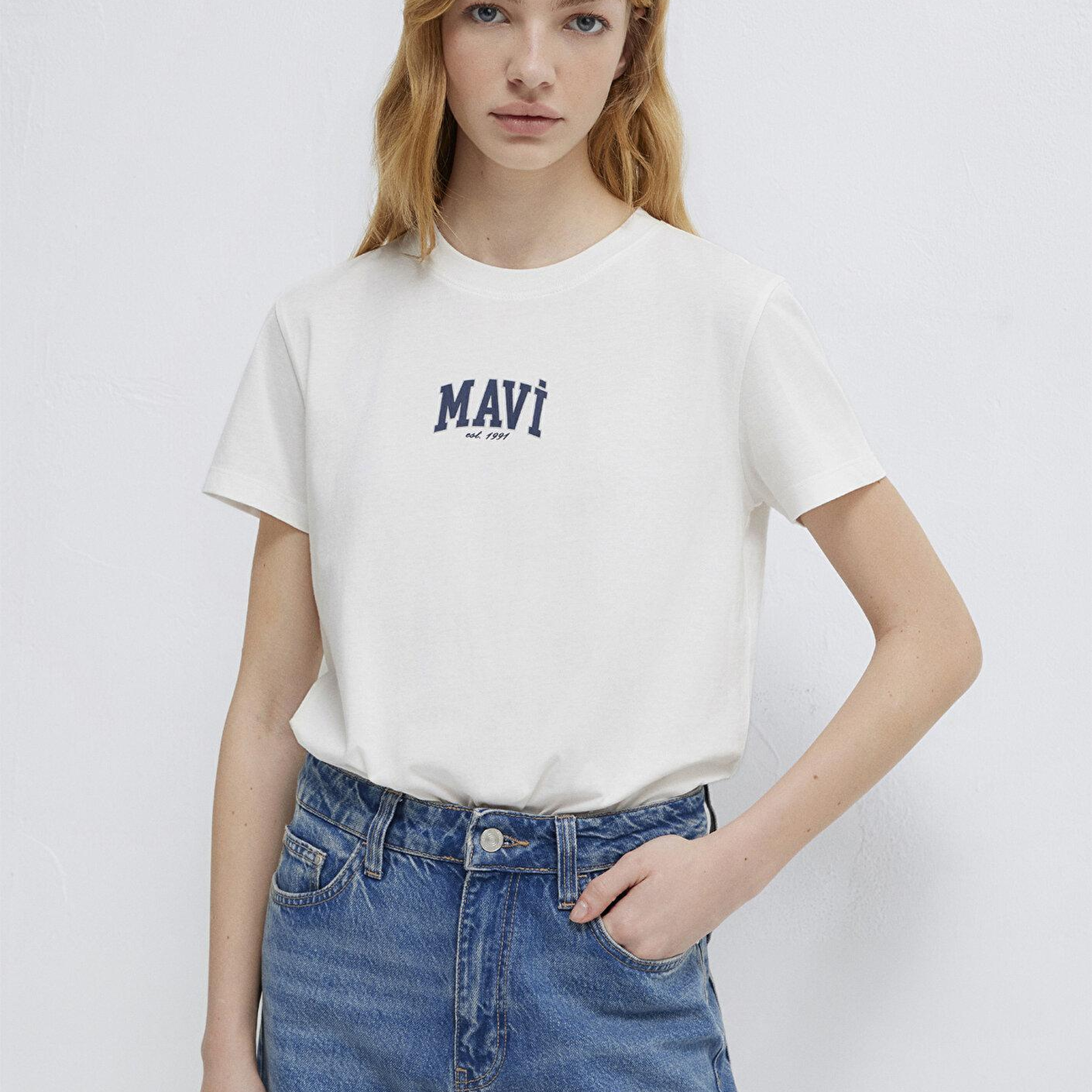 Mavi Mavi Logo Baskılı Ekru Tişört Regular Fit / Normal Kesim 1613412-70057