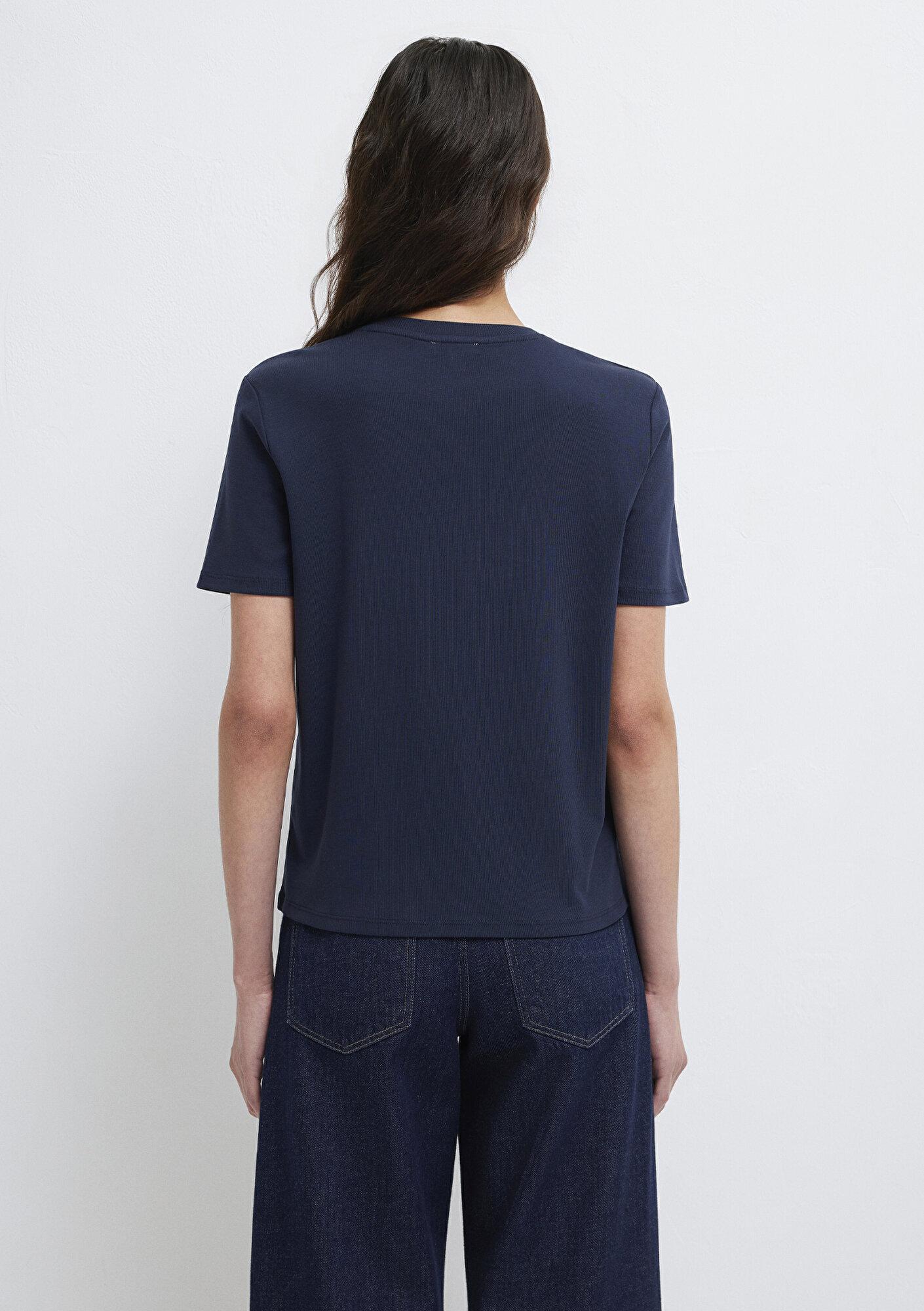 Mavi Lacivert Basic Tişört Semi Slim Fit / Yarı Dar Kesim 1612916-86623