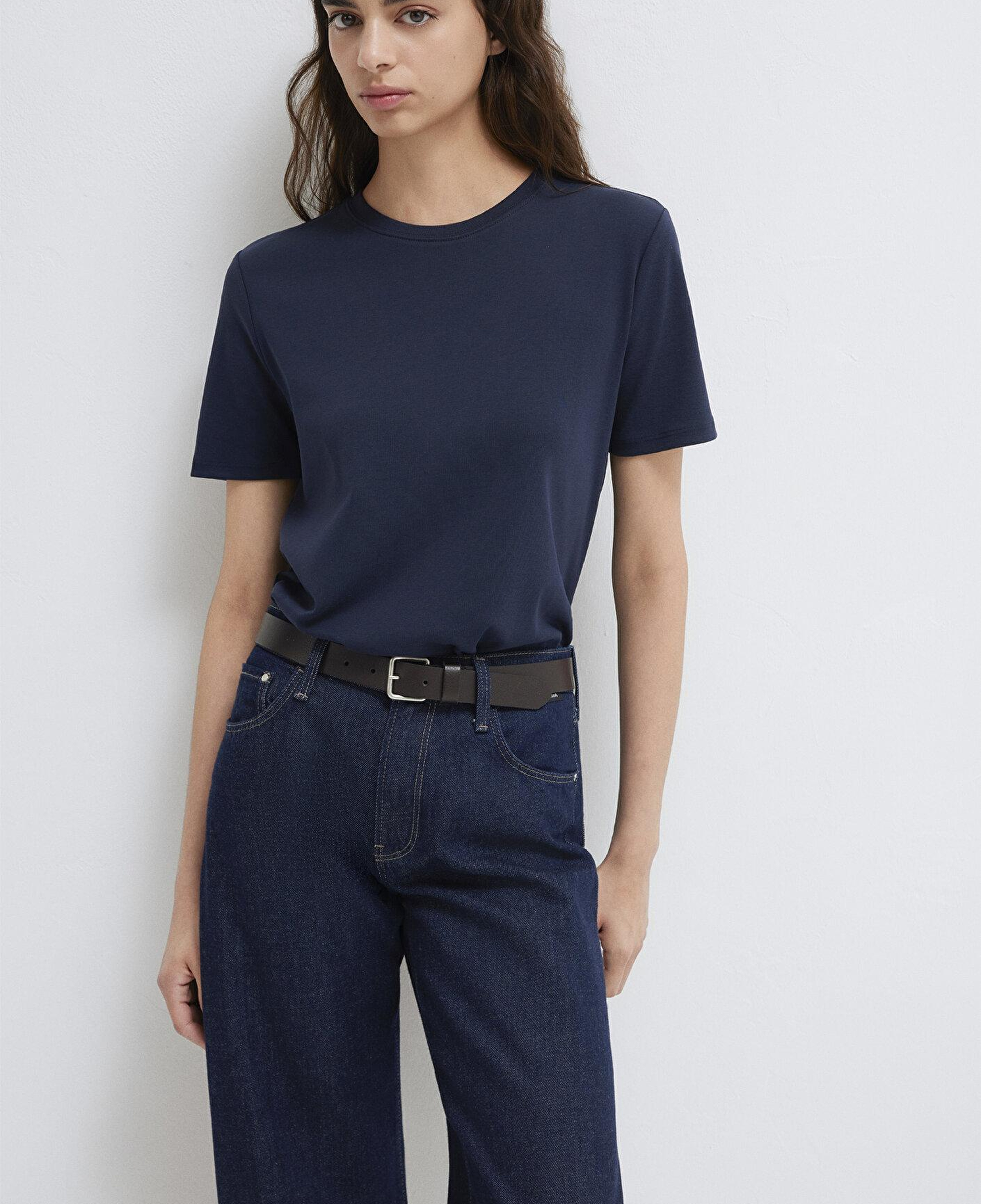 Mavi Lacivert Basic Tişört Semi Slim Fit / Yarı Dar Kesim 1612916-86623