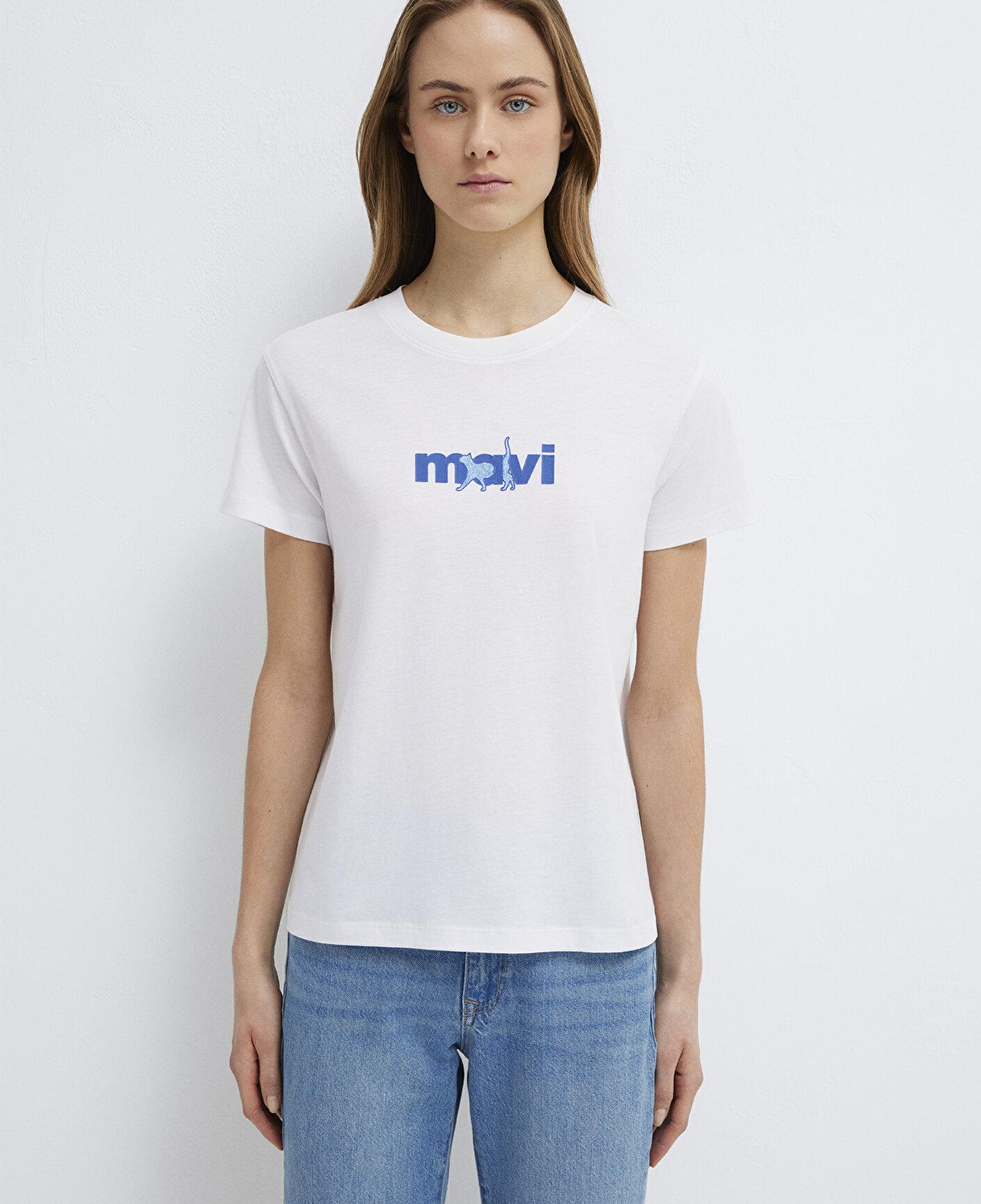 Mavi Mavi Kedi Baskılı Beyaz Tişört Semi Slim Fit / Yarı Dar Kesim 1613287-620