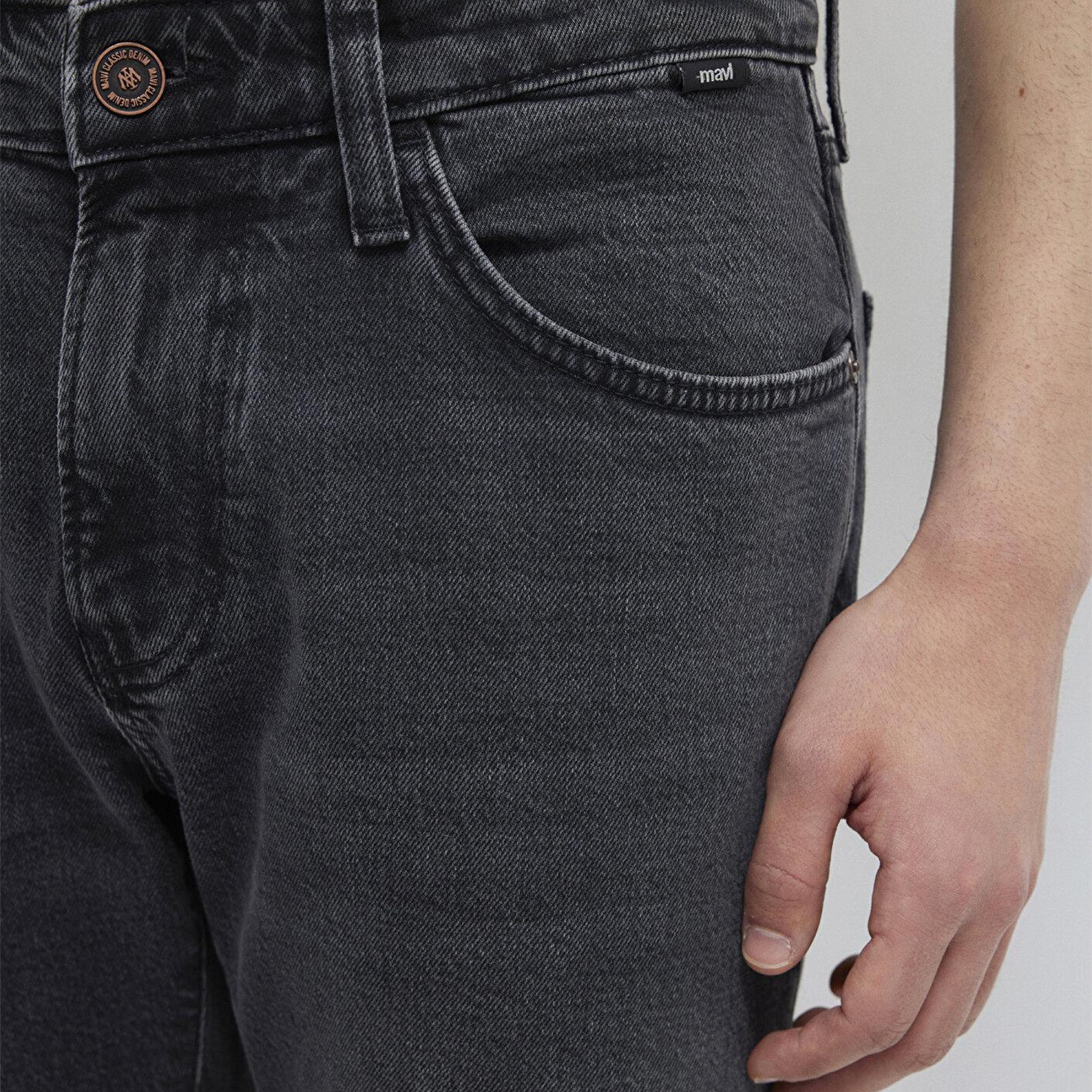Mavi Jake Classic Denim Koyu Gri Smoke Jean Pantolon 0042288295