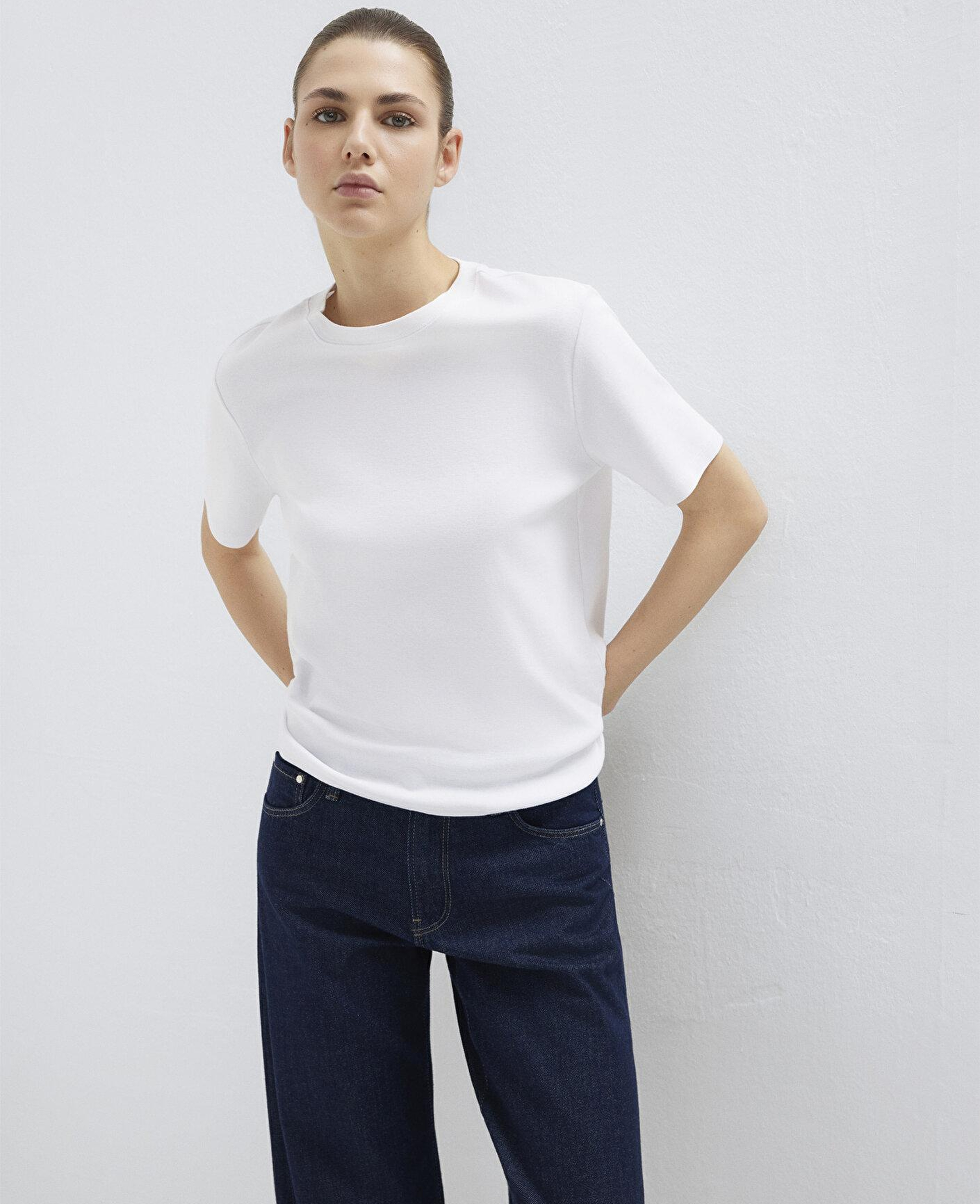Mavi Beyaz Basic Tişört Semi Slim Fit / Yarı Dar Kesim 1612916-620