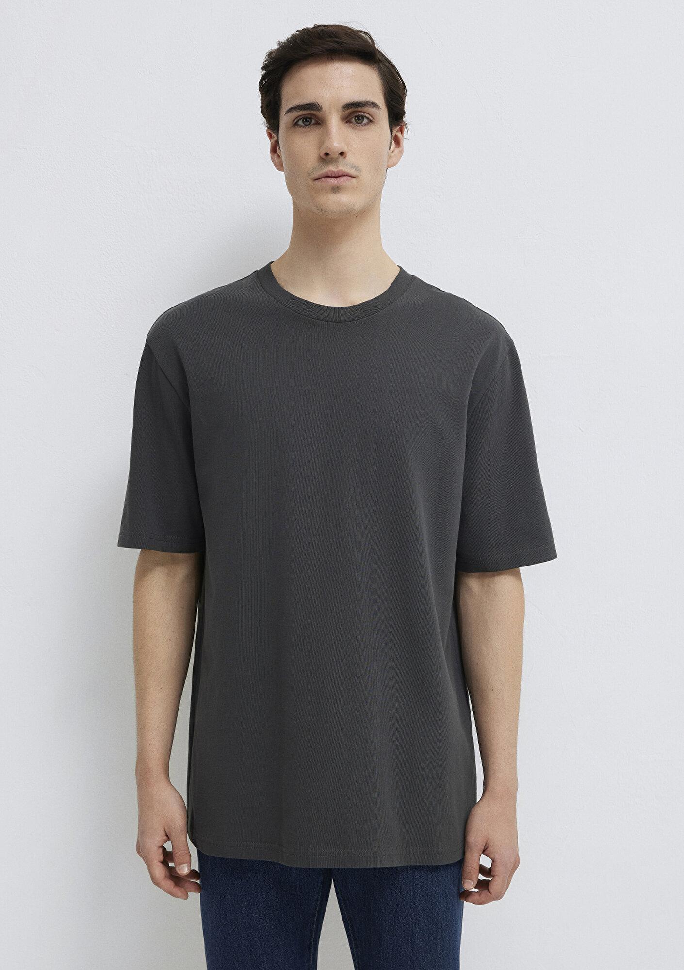 Mavi Logo Kol Detaylı Antrasit Basic Tişört Loose Fit / Bol Rahat Kesim 0611924-70092