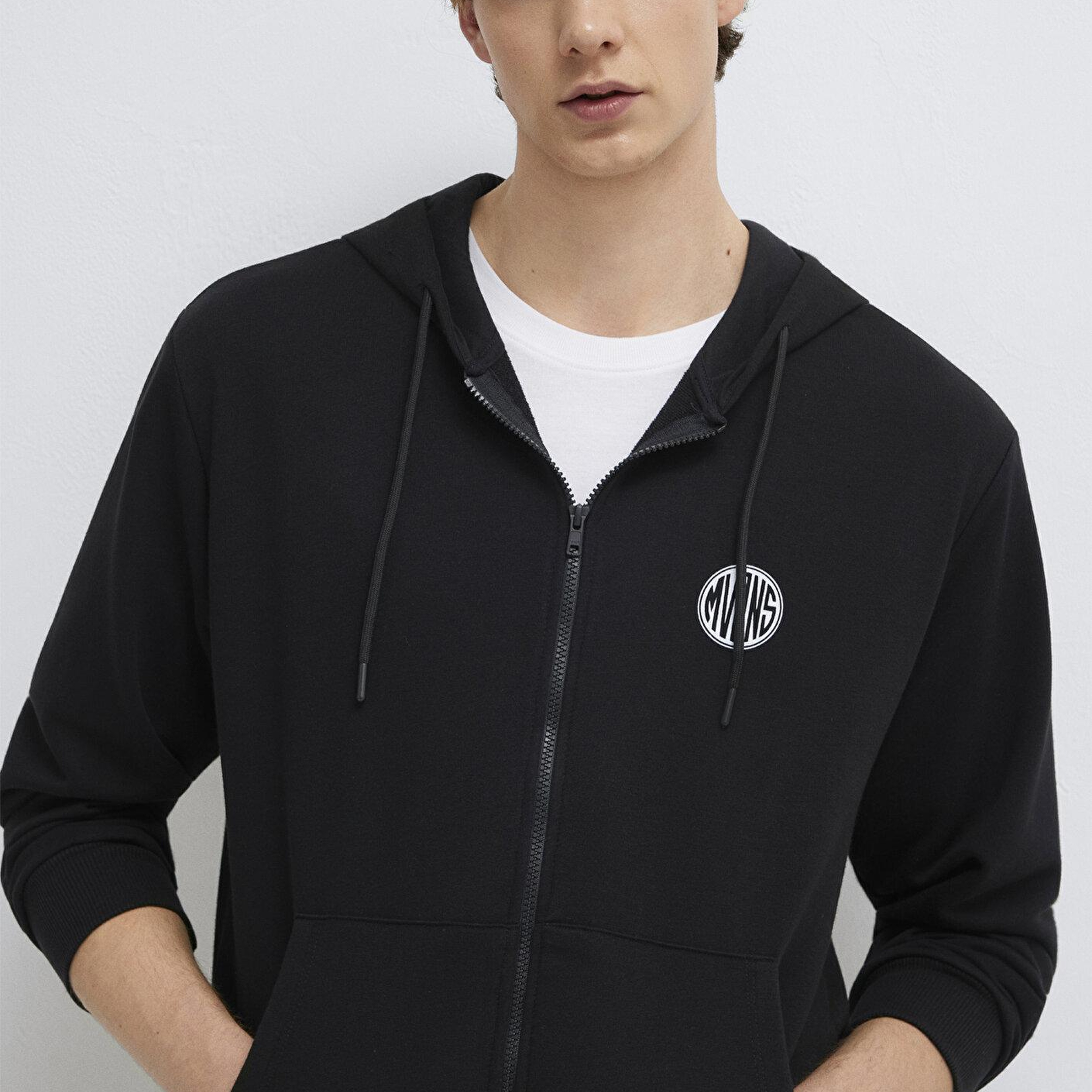 Mavi MVJNS Logo Baskılı Fermuarlı Kapüşonlu Siyah Sweatshirt 0S10193-900