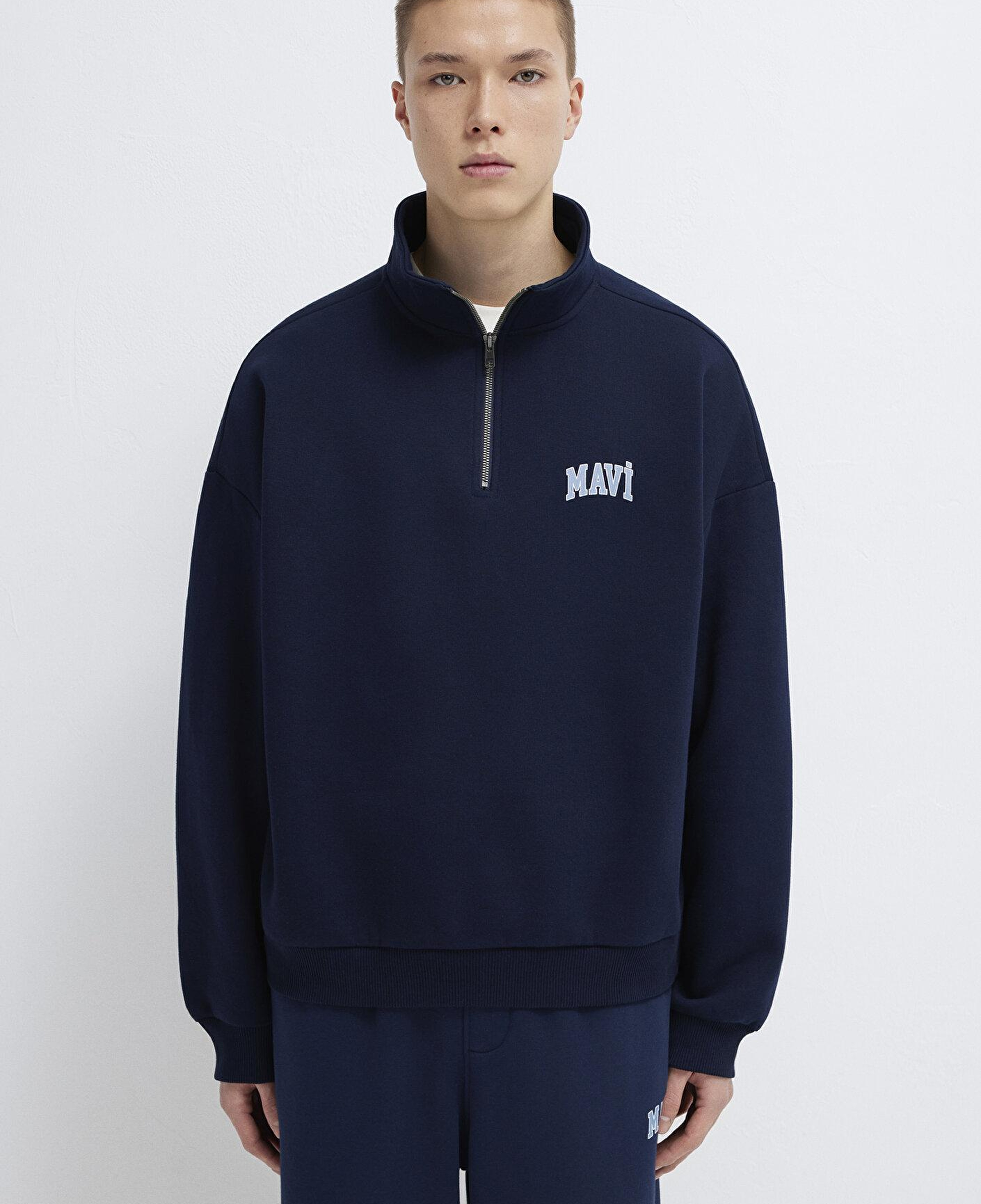 Mavi Mavi Logo Baskılı Yarı Fermuarlı Lacivert Sweatshirt 0S10208-70497