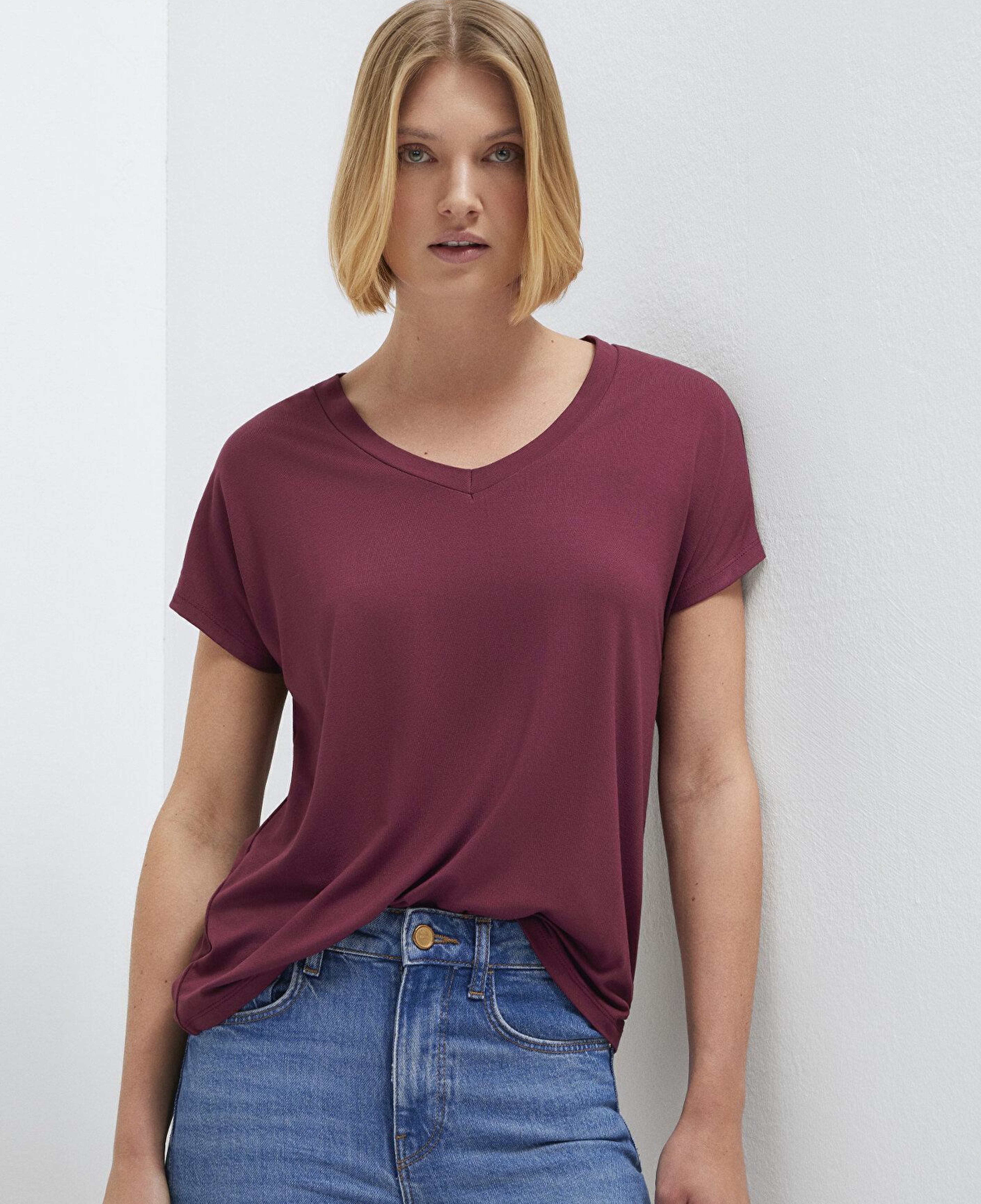 Mavi V Yaka Bordo Basic Viskoz Tişört Regular Fit / Normal Kesim 167714-70393