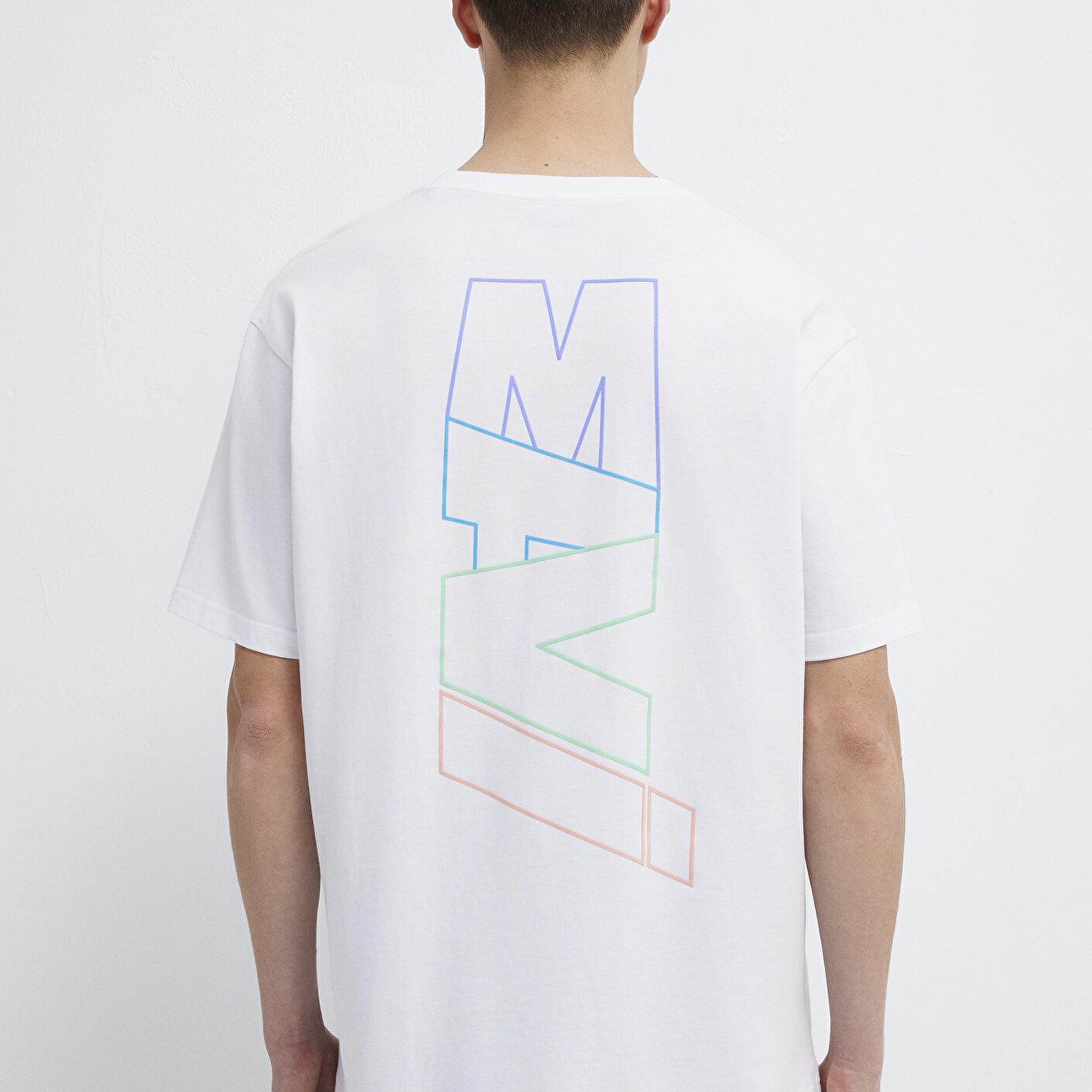 Mavi Mavi Logo Sırt Baskılı Beyaz Tişört Loose Fit / Bol Rahat Kesim 0612350-620