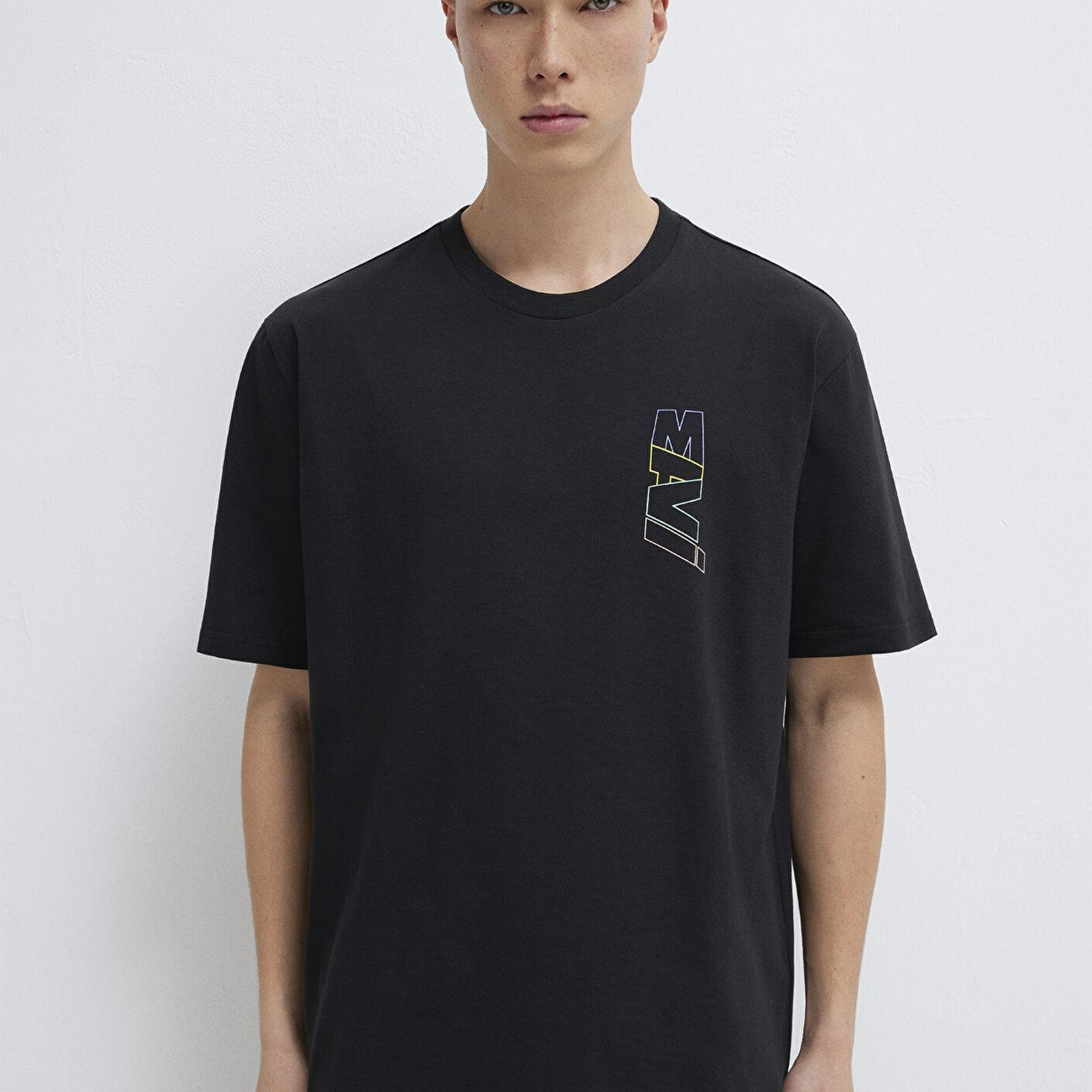 Mavi Mavi Logo Sırt Baskılı Siyah Tişört Loose Fit / Bol Rahat Kesim 0612350-900