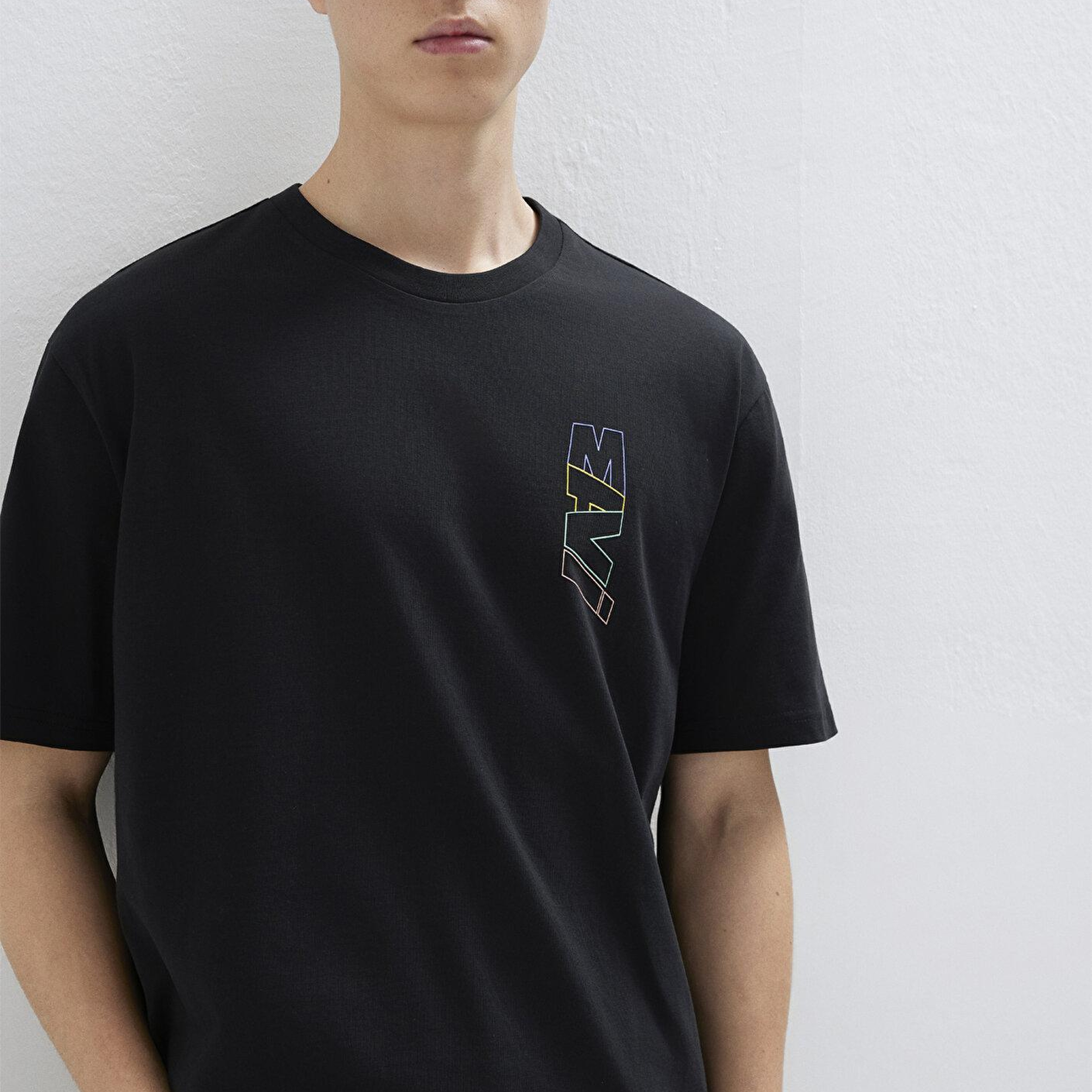 Mavi Mavi Logo Sırt Baskılı Siyah Tişört Loose Fit / Bol Rahat Kesim 0612350-900