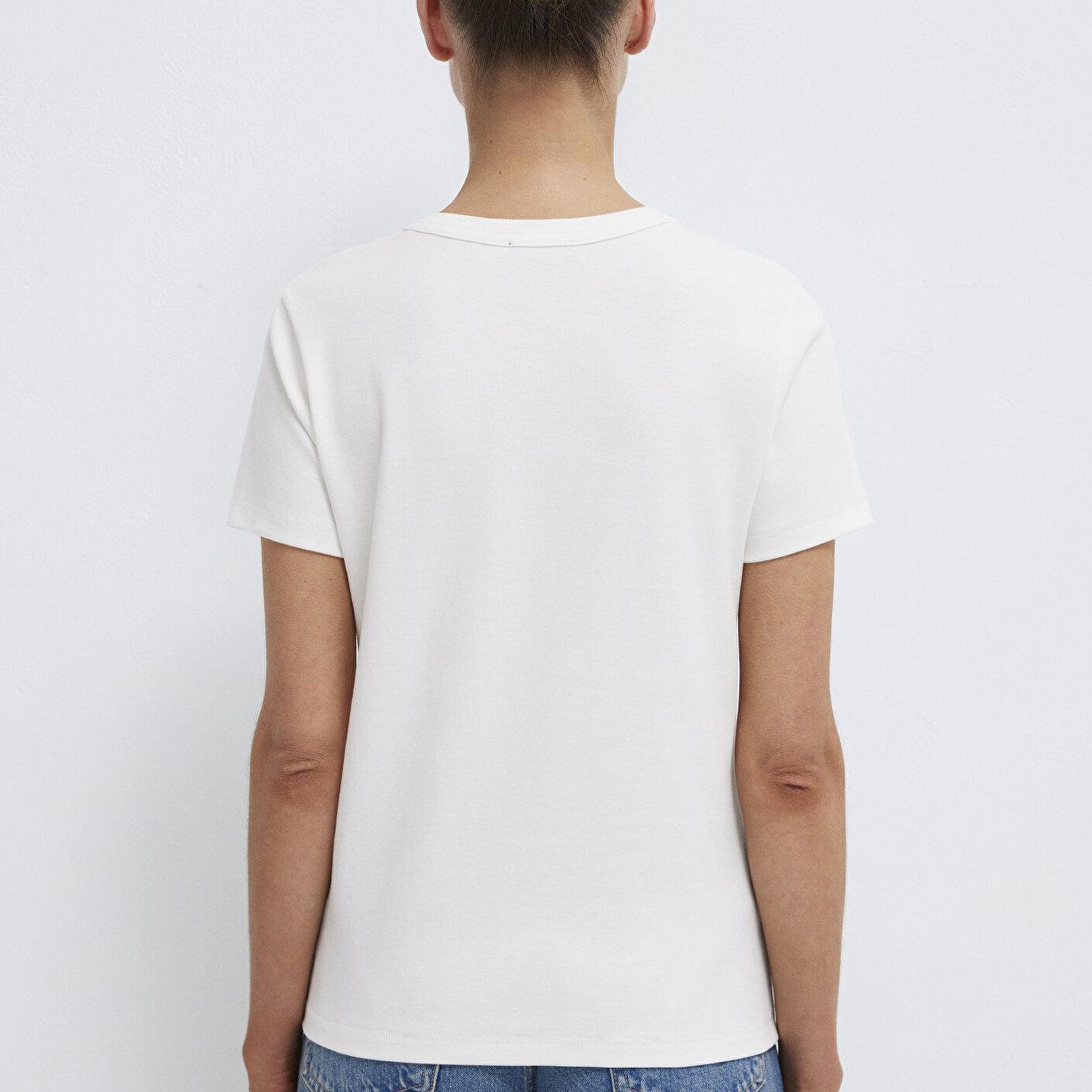 Mavi Bisiklet Yaka İnterlok Beyaz Basic Tişört Slim Fit / Dar Kesim 1612707-70057