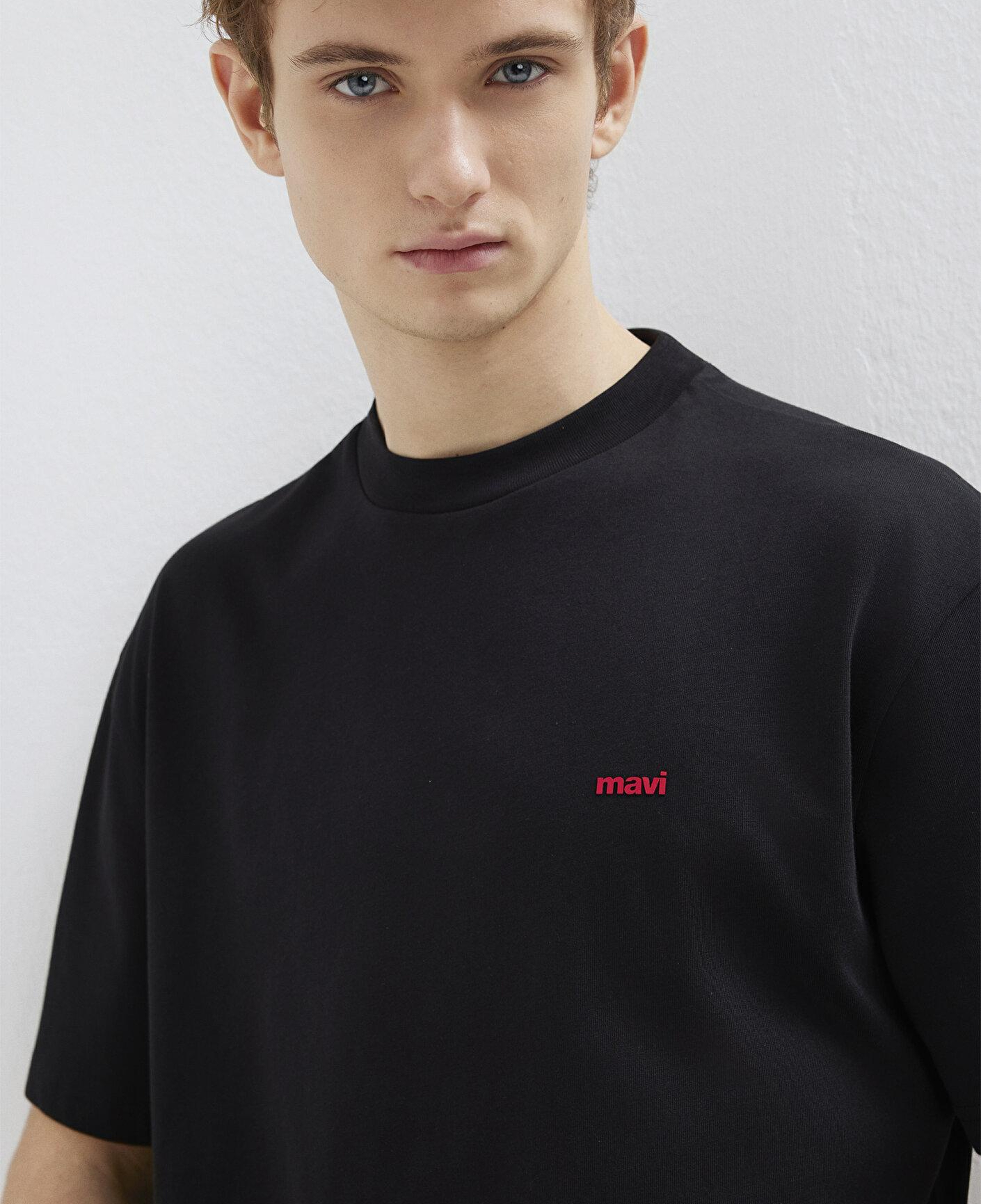 Mavi Mavi Logo Baskılı Siyah Basic Tişört Loose Fit / Bol Rahat Kesim 0612216-900