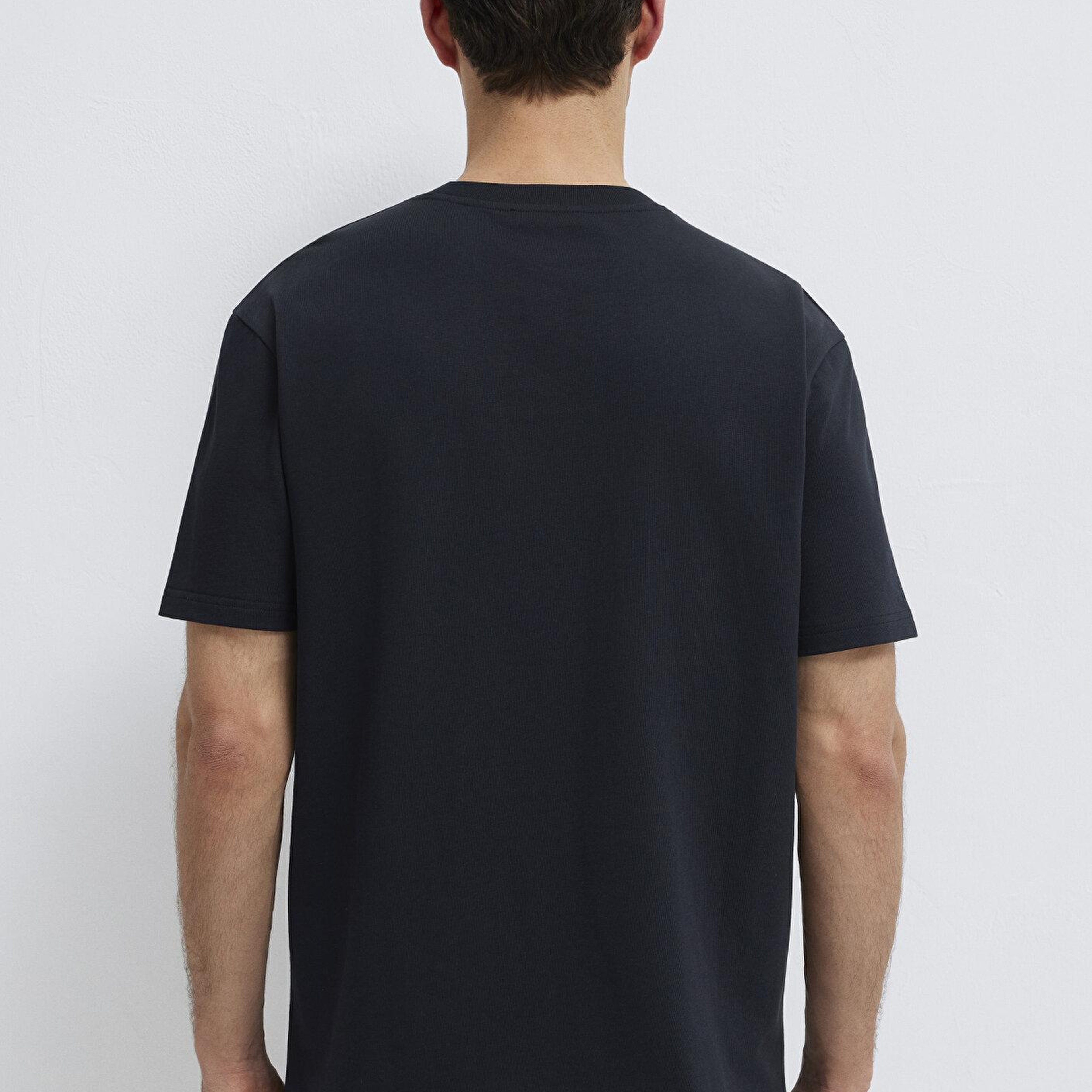 Mavi Bisiklet Yaka Siyah Basic Tişört Loose Fit / Bol Rahat Kesim 0611596-900
