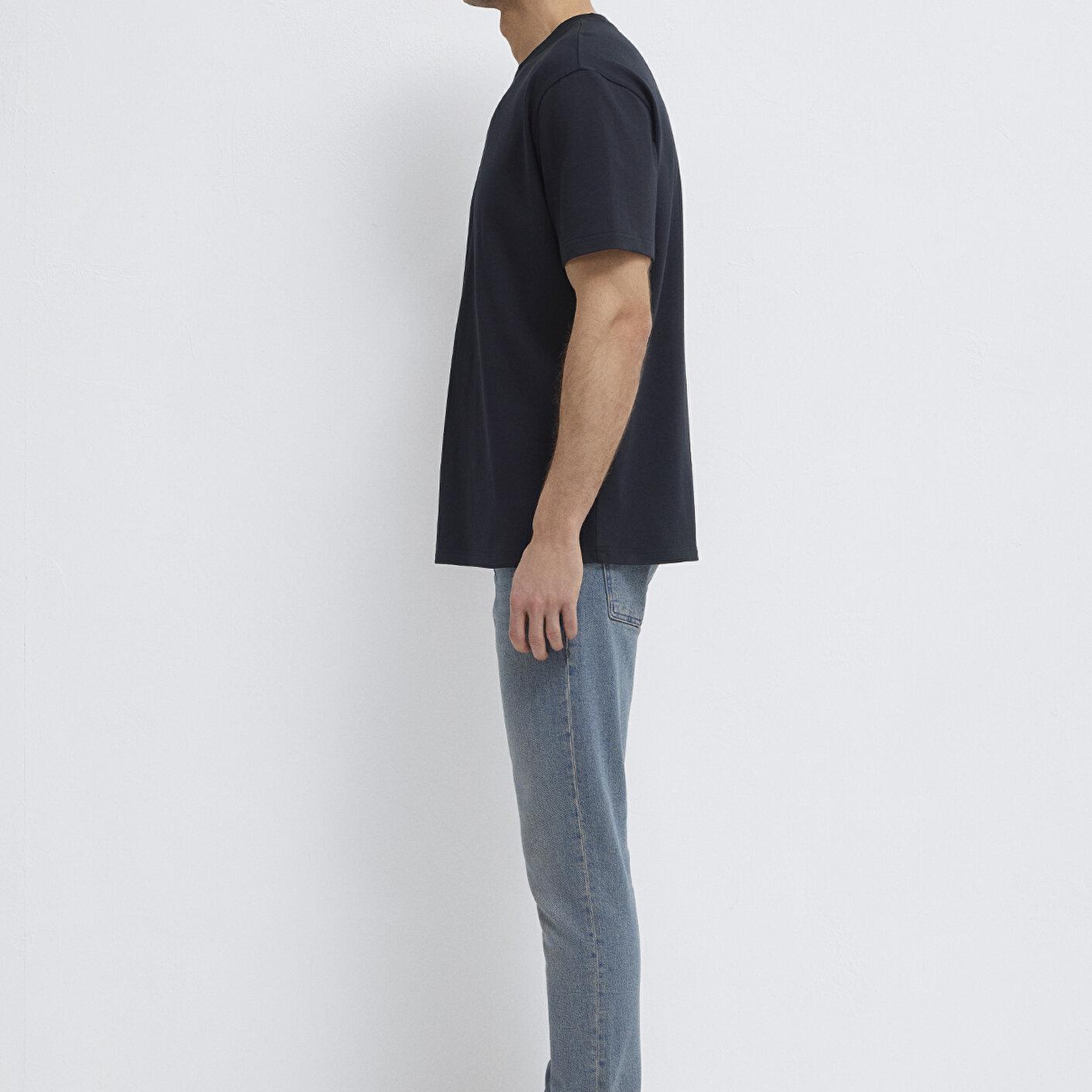 Mavi Bisiklet Yaka Siyah Basic Tişört Loose Fit / Bol Rahat Kesim 0611596-900
