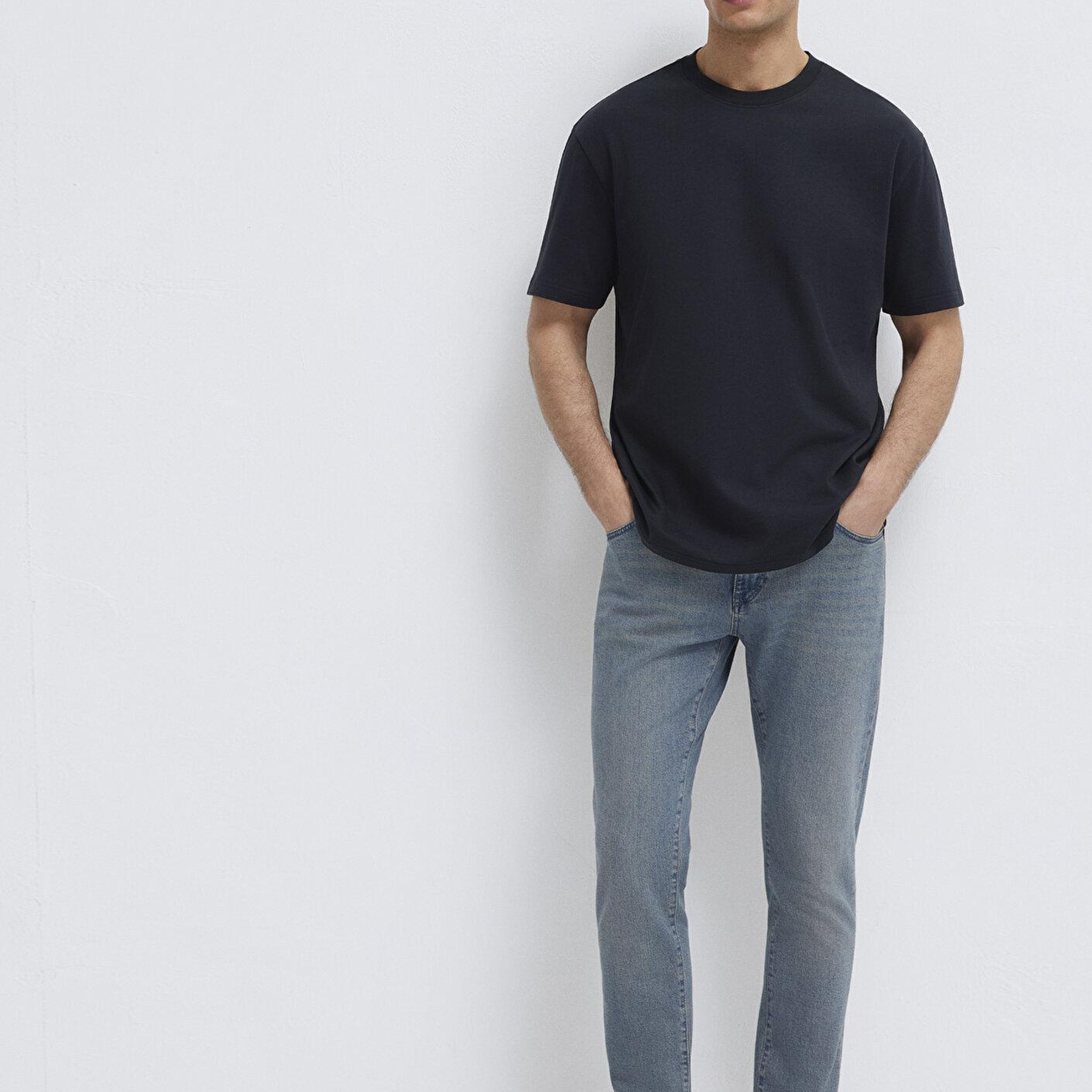 Mavi Bisiklet Yaka Siyah Basic Tişört Loose Fit / Bol Rahat Kesim 0611596-900