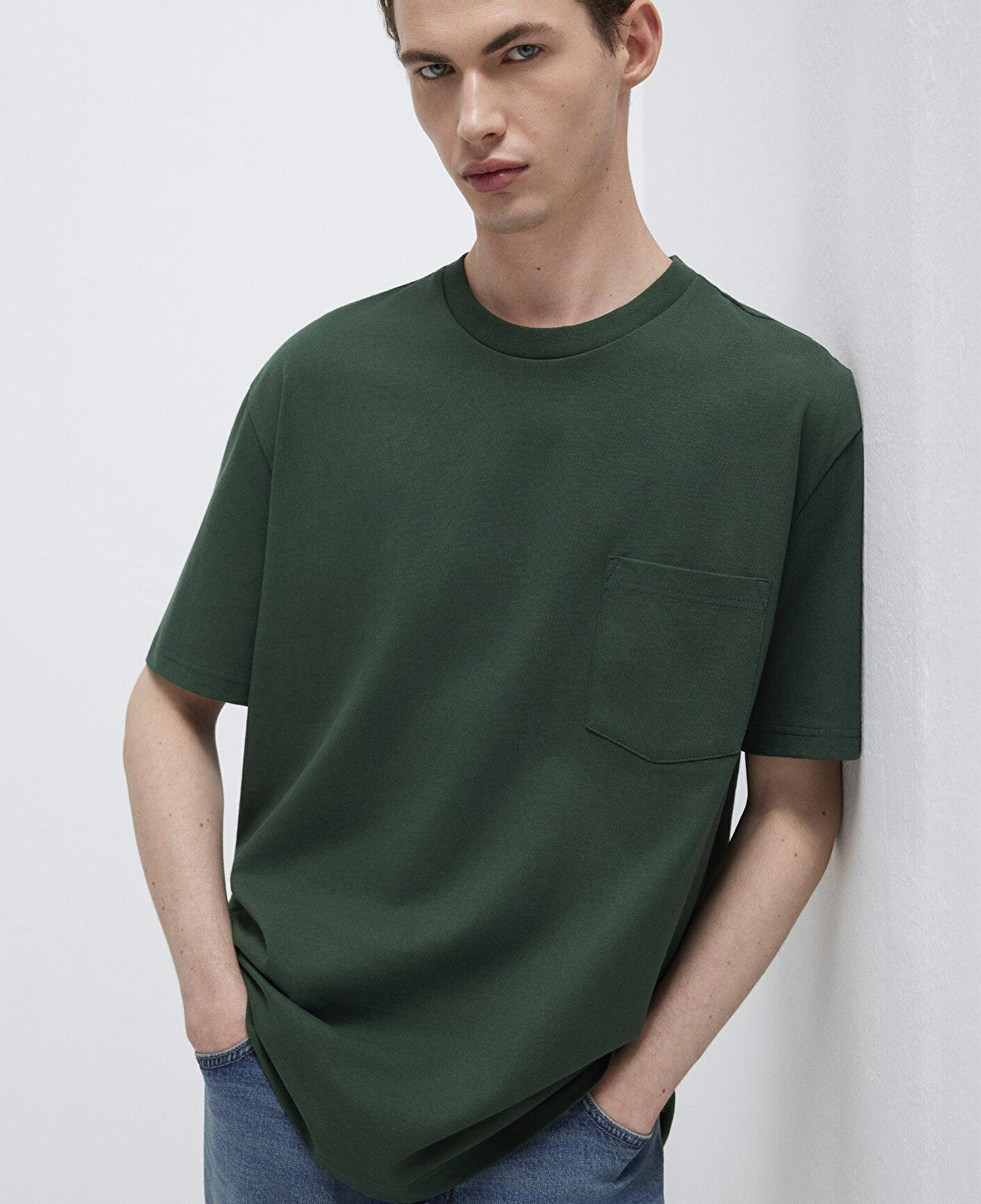 Mavi Cep Detaylı Yeşil Basic Tişört Loose Fit / Bol Rahat Kesim 066248-81570