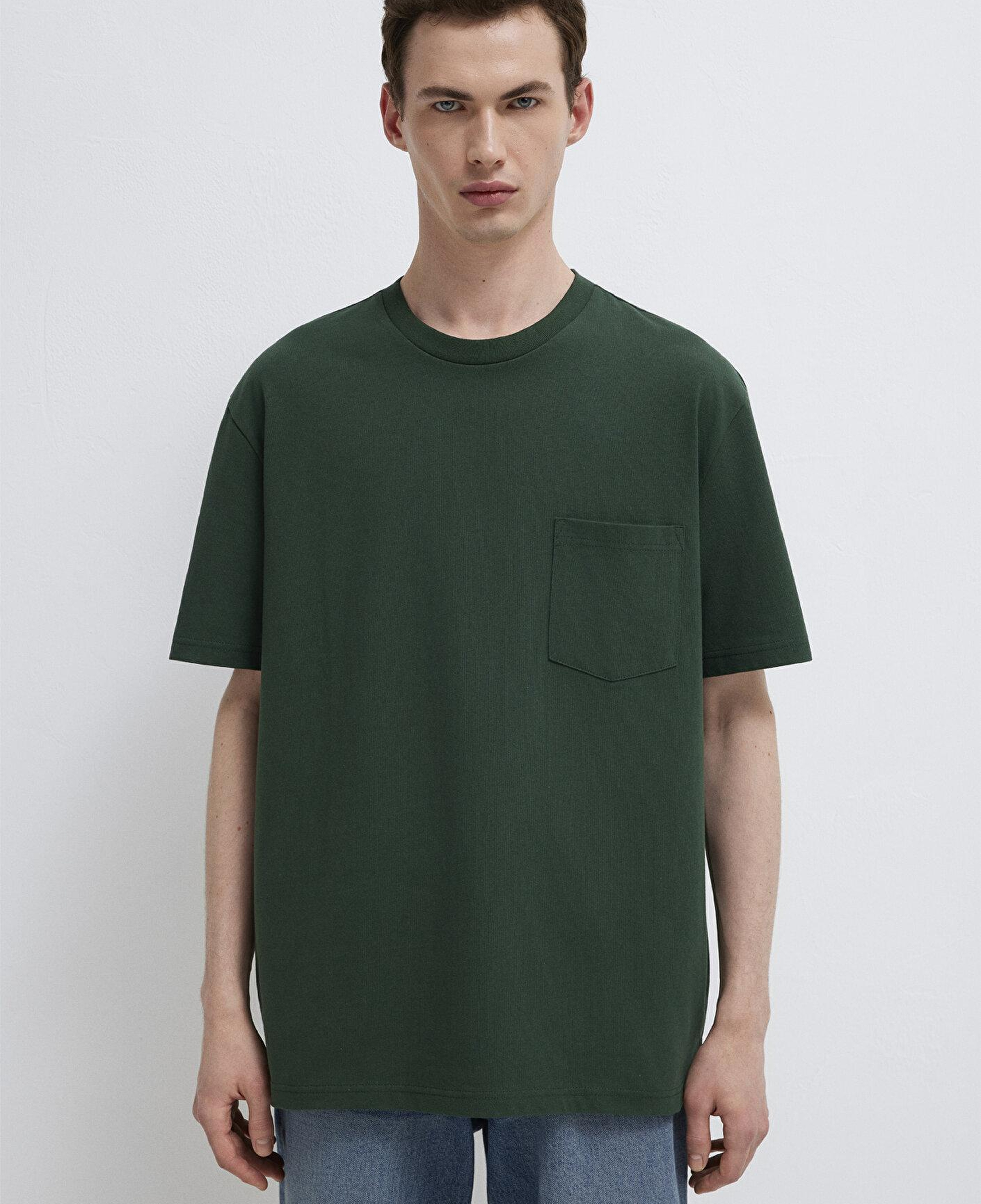 Mavi Cep Detaylı Yeşil Basic Tişört Loose Fit / Bol Rahat Kesim 066248-81570