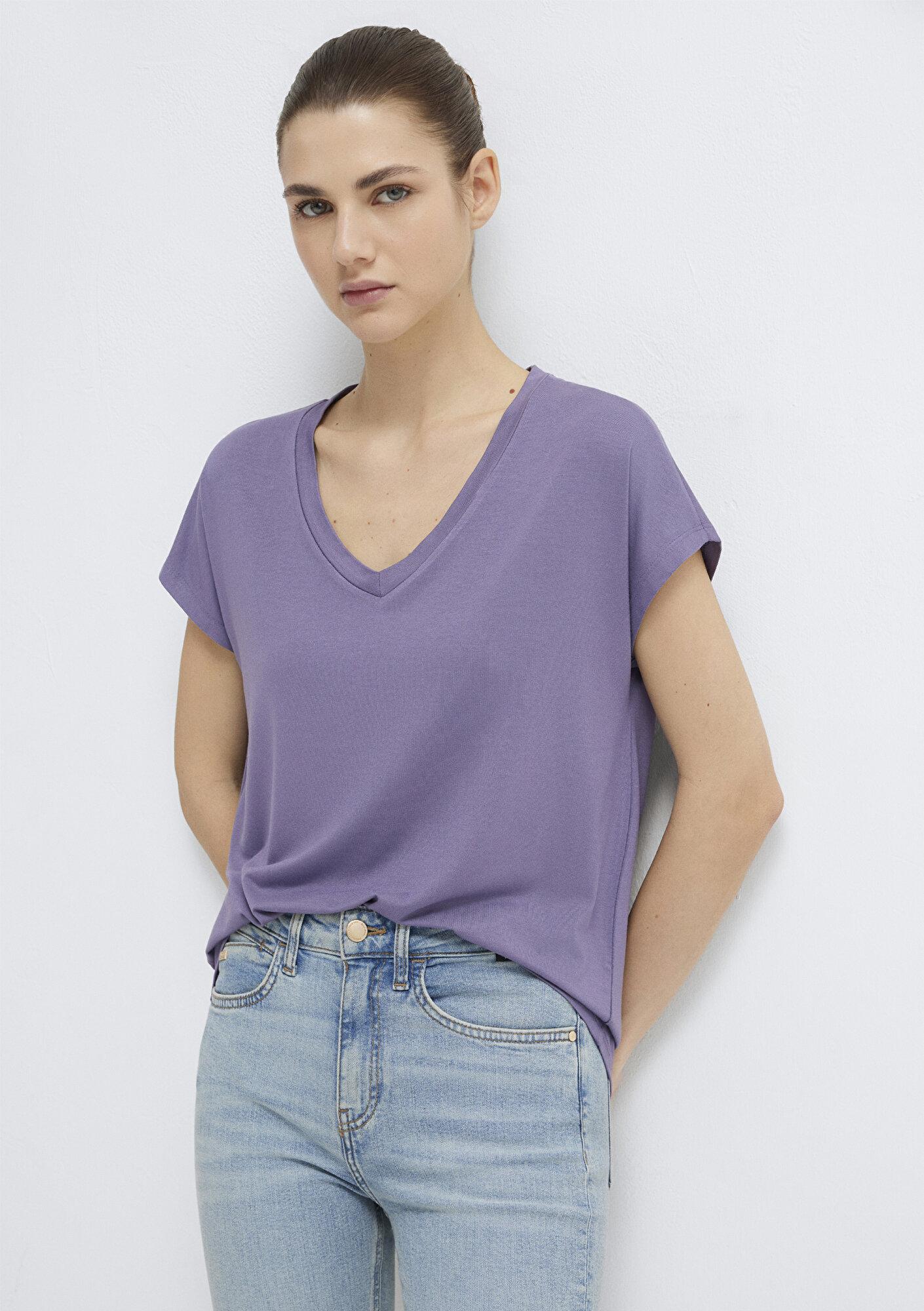 Mavi V Yaka Mor Basic Viskoz Tişört Regular Fit / Normal Kesim 167714-70608
