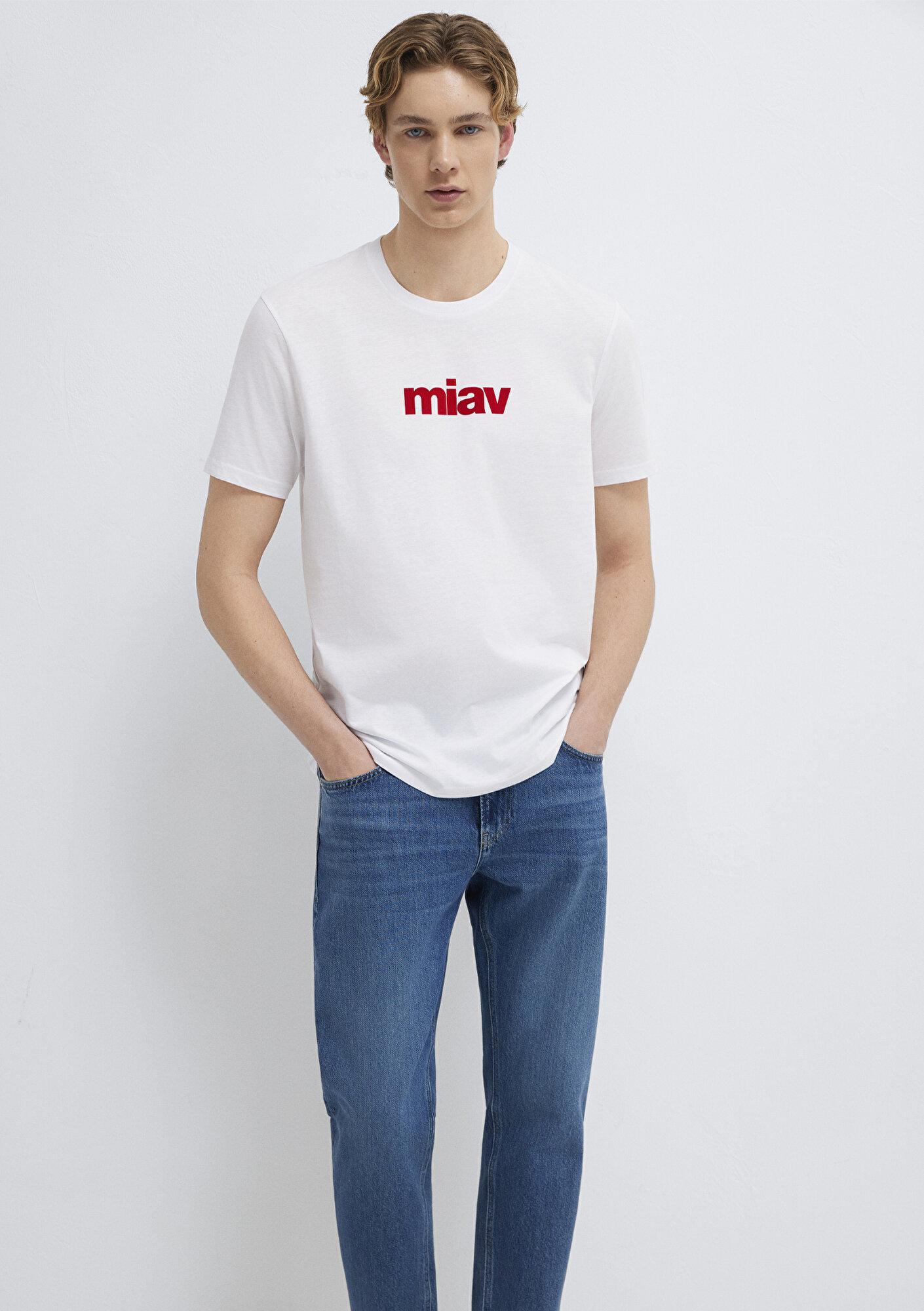 Mavi Kırmızı Miav Baskılı Beyaz Tişört Regular Fit / Normal Kesim 067153-622