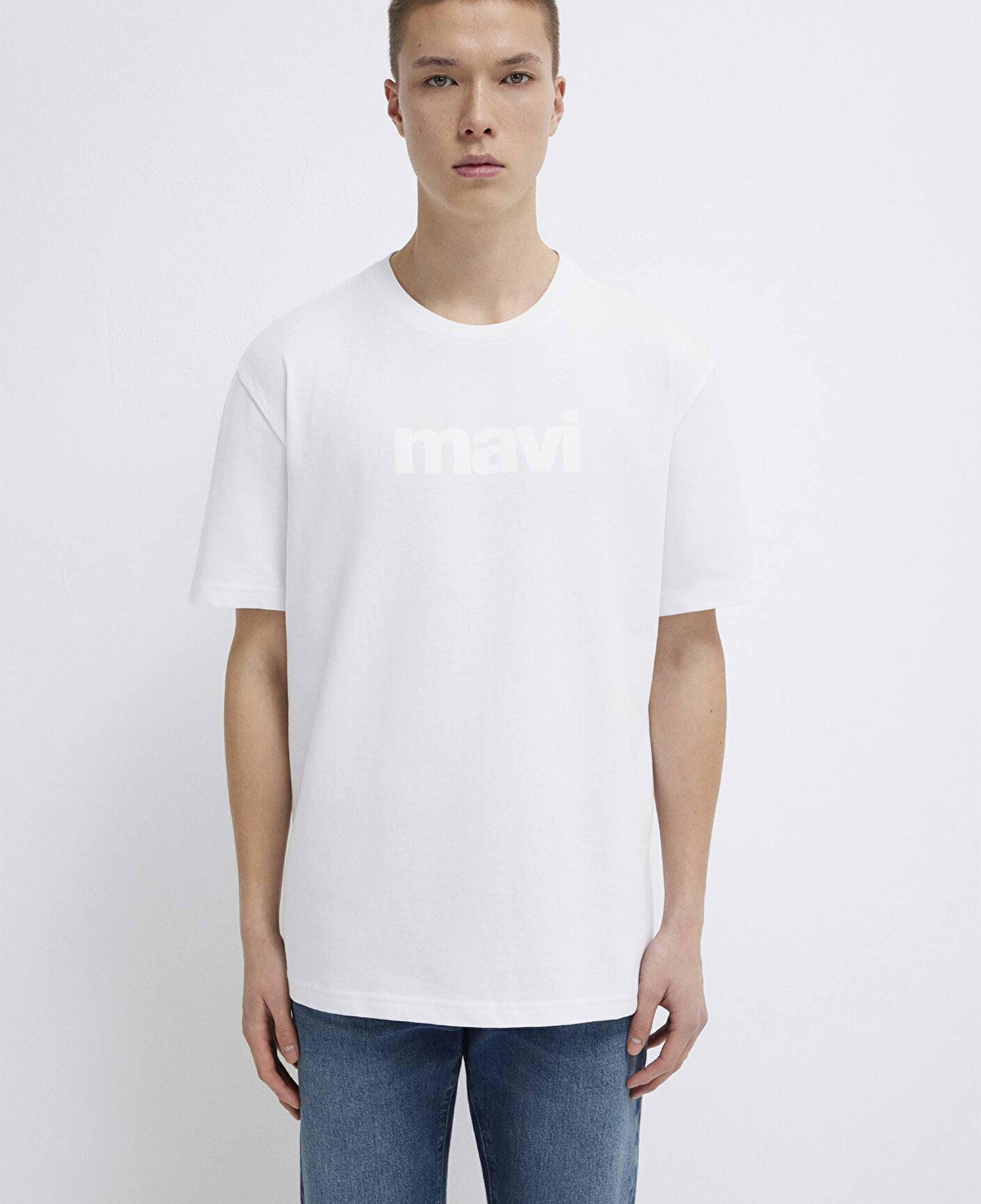 Mavi Mavi Logo Baskılı Beyaz Tişört Loose Fit / Bol Rahat Kesim 0611807-620