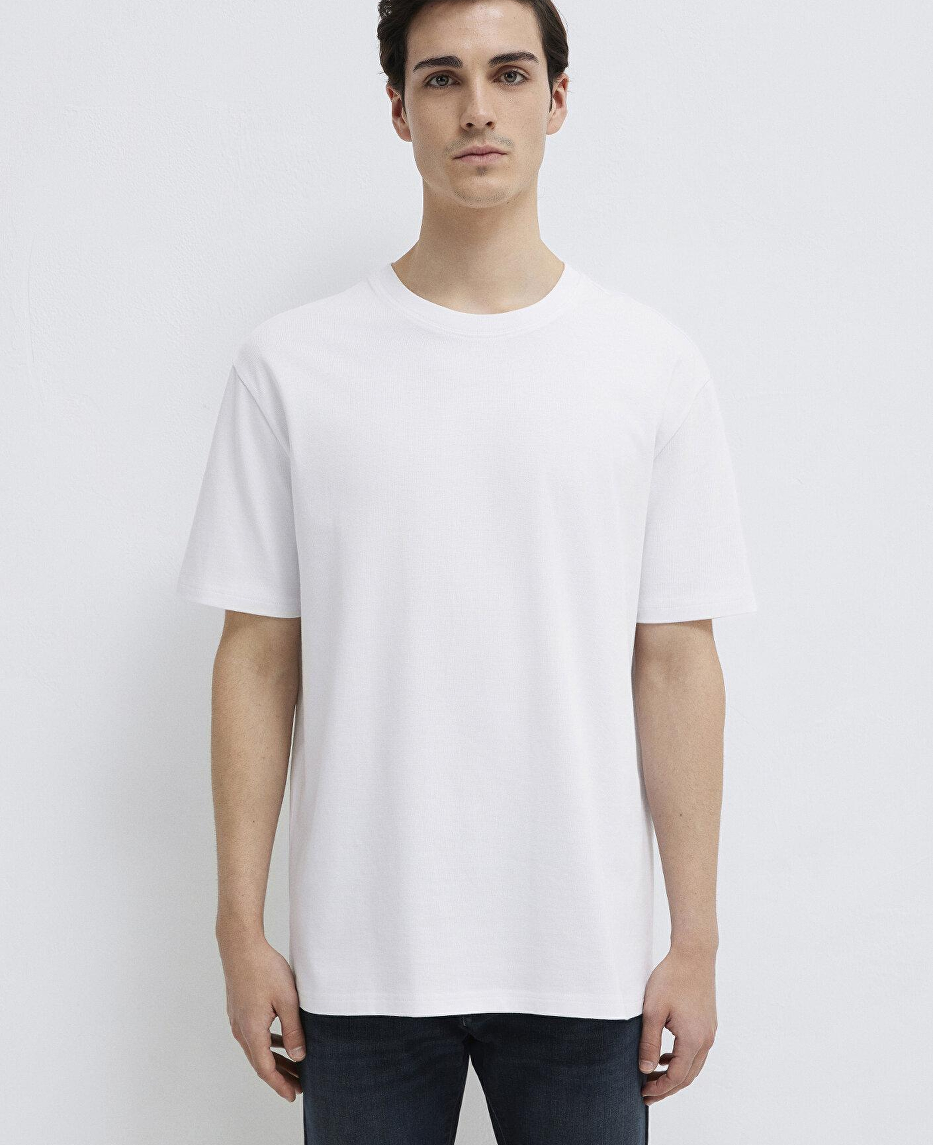 Mavi Bisiklet Yaka Beyaz Basic Tişört Loose Fit / Bol Rahat Kesim 0611596-620