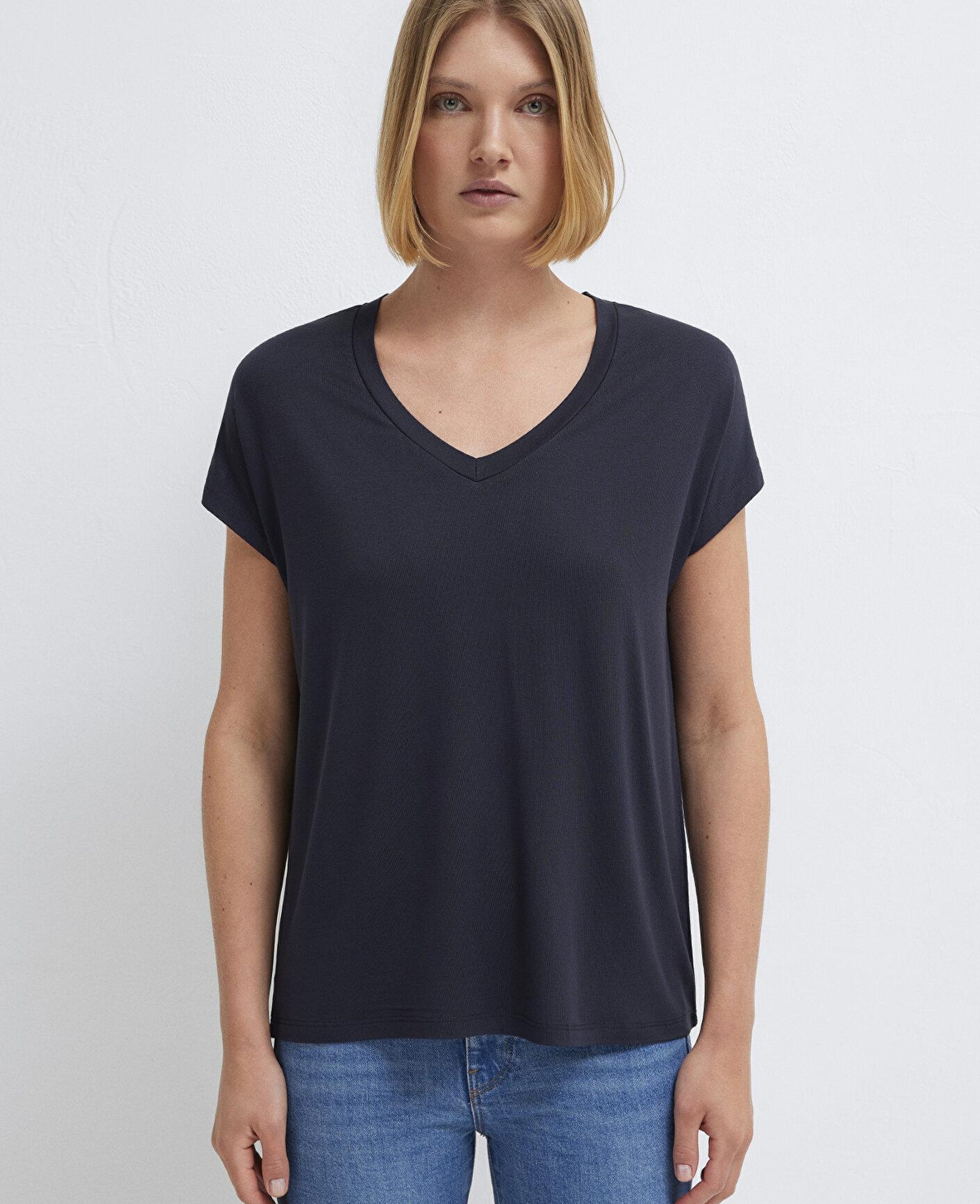 Mavi V Yaka Lacivert Basic Viskoz Tişört Regular Fit / Normal Kesim 167714-85315
