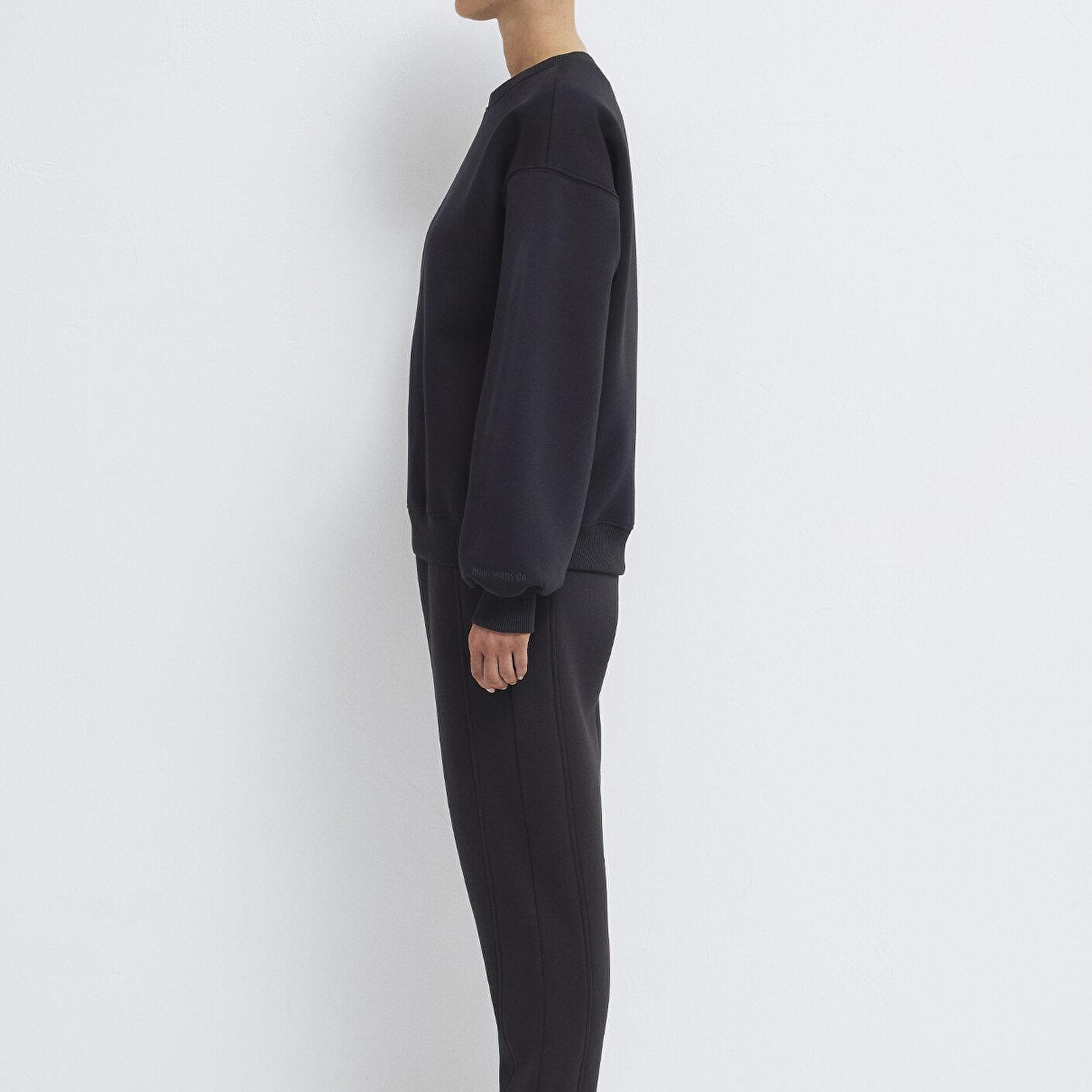 Mavi Bisiklet Yaka Siyah Basic Sweatshirt 1610198-900