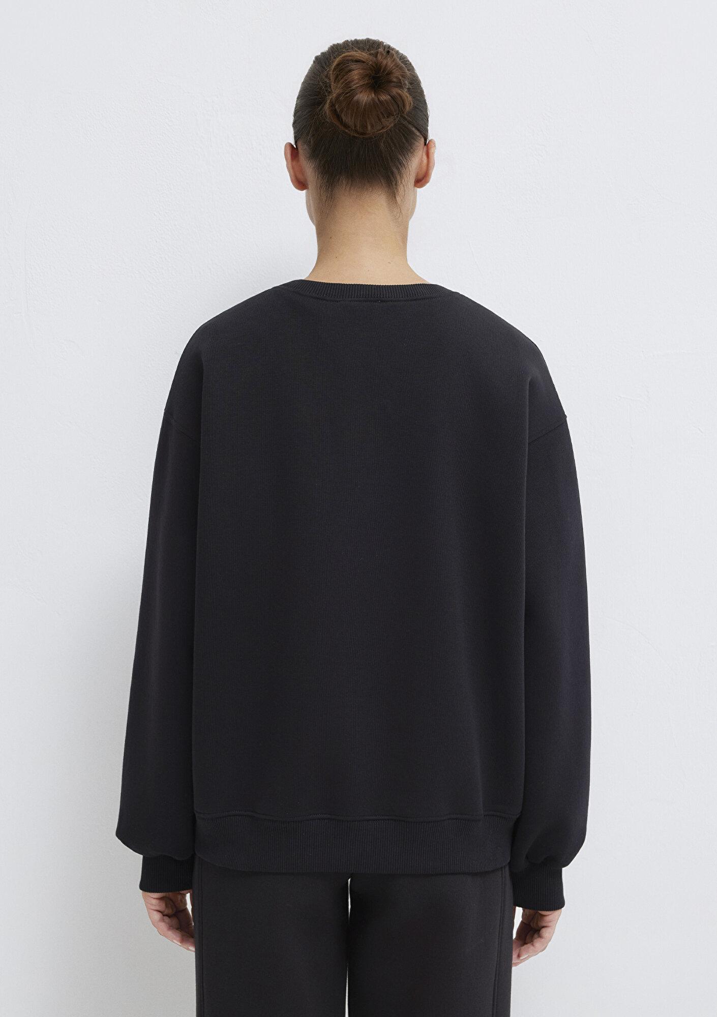 Mavi Bisiklet Yaka Siyah Basic Sweatshirt 1610198-900