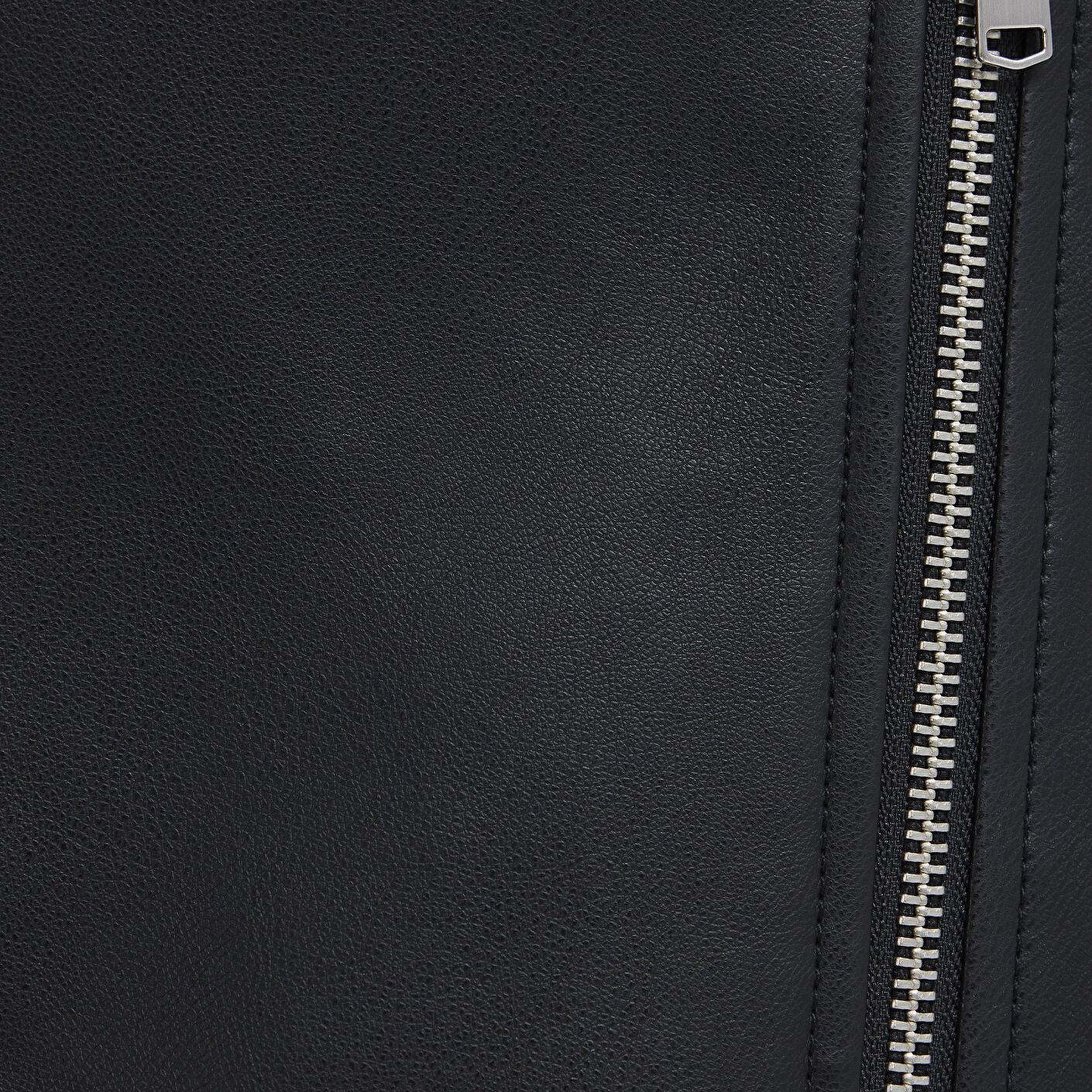 Mavi Biker Yaka Siyah Suni Deri Ceket Fitted / Vücuda Oturan Kesim 1110221-900