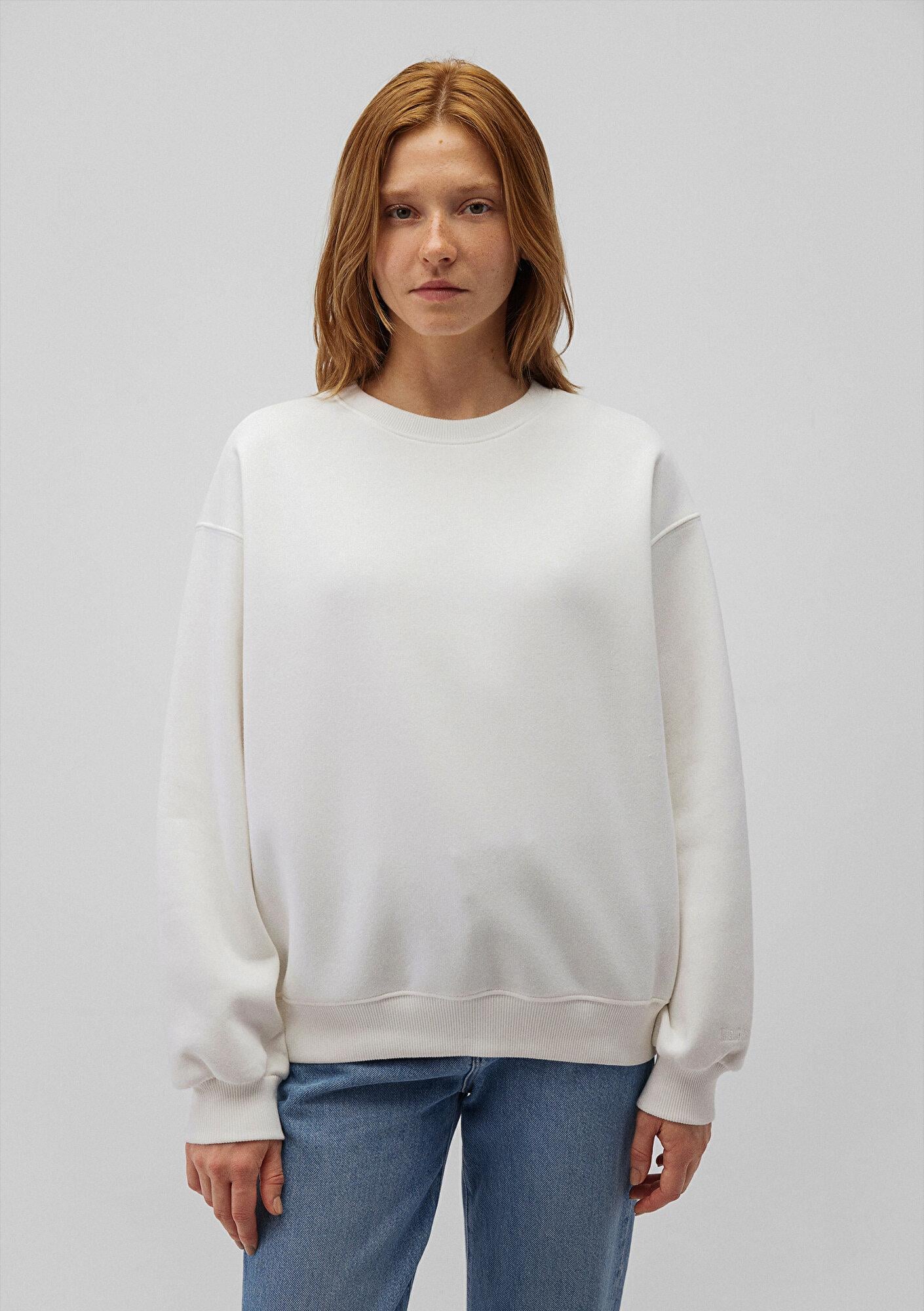 Mavi Bisiklet Yaka Beyaz Basic Sweatshirt 1610198-70057