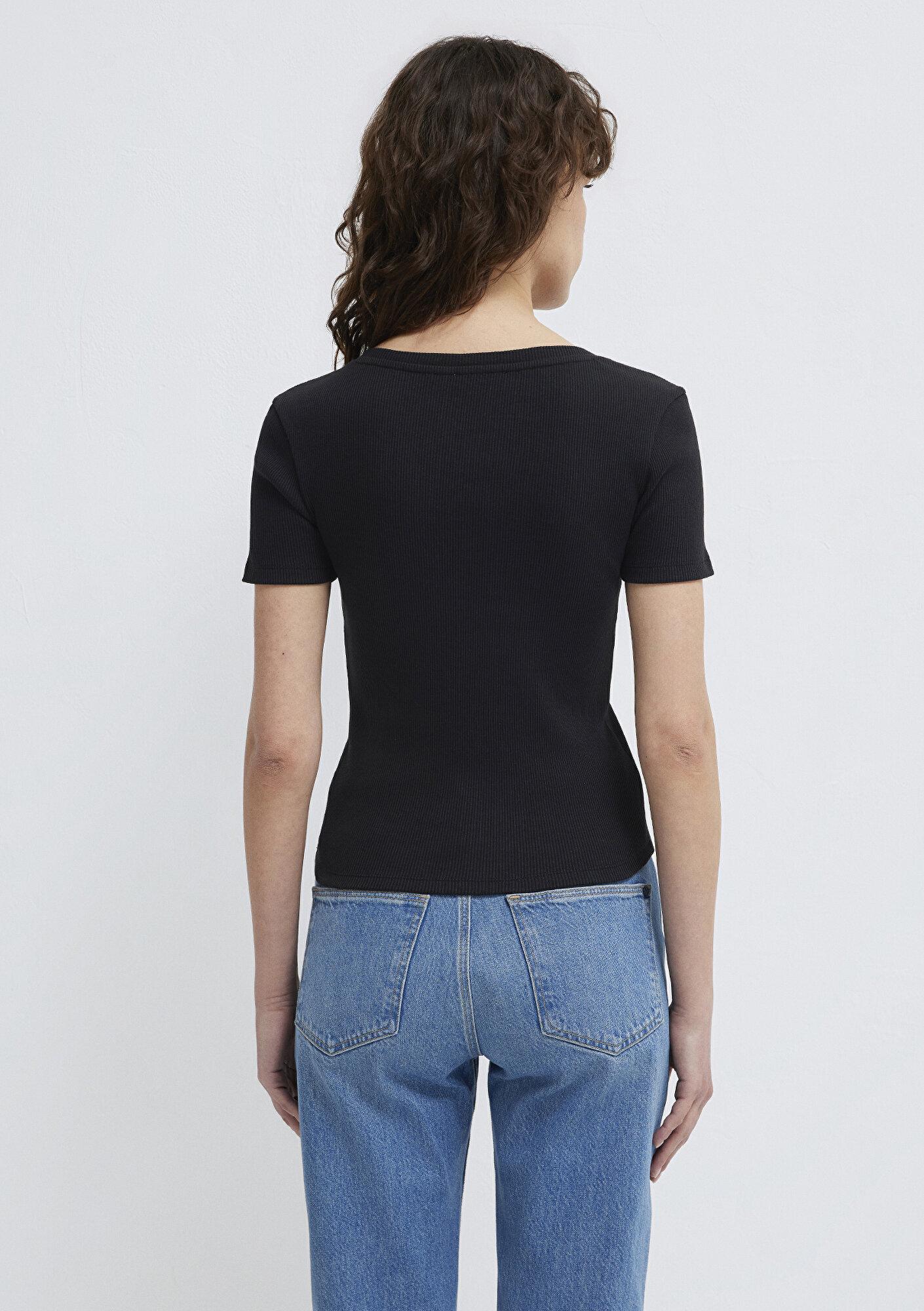 Mavi Siyah Basic V Yaka Tişört Fitted / Vücuda Oturan Kesim 1601040-900