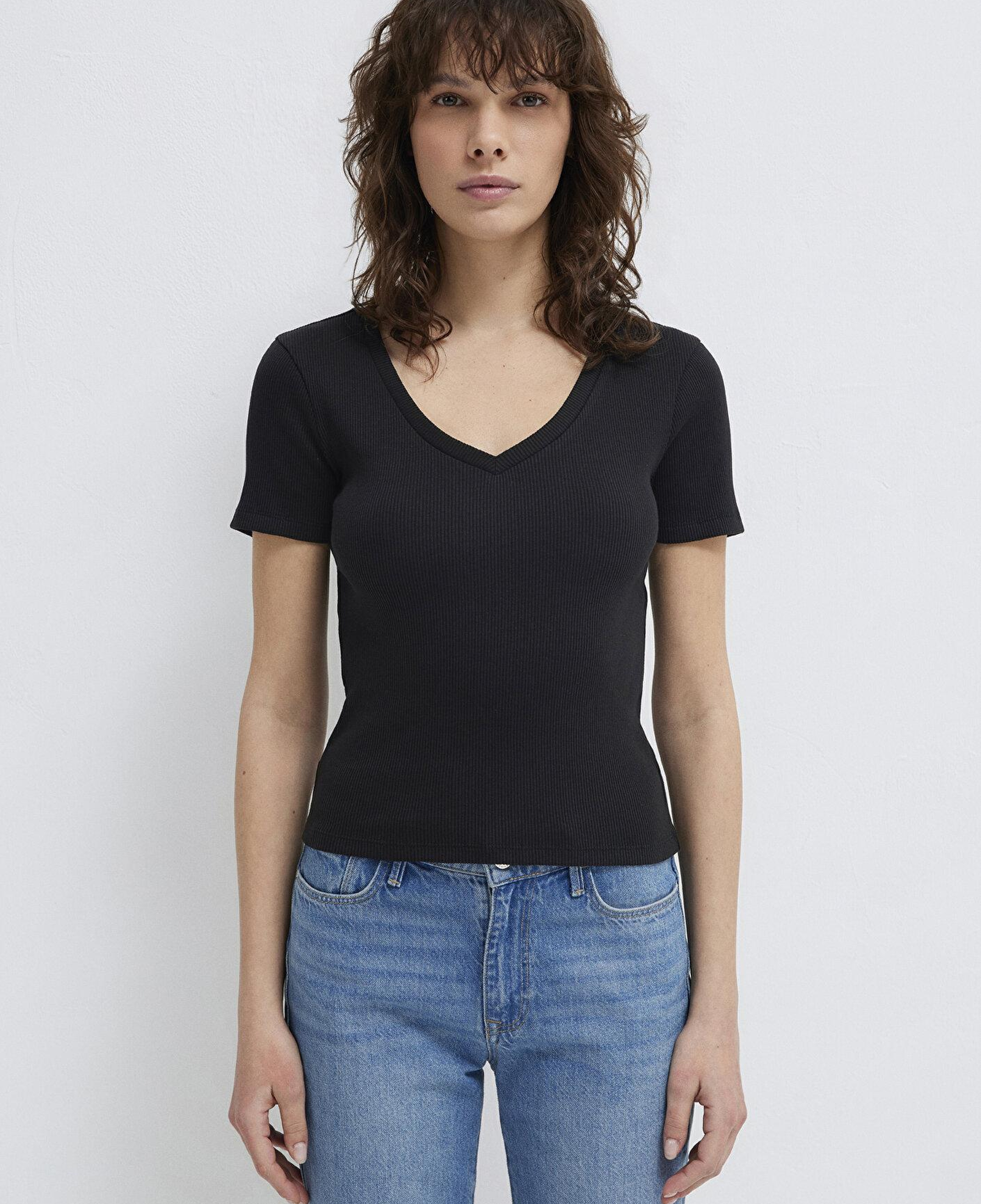 Mavi Siyah Basic V Yaka Tişört Fitted / Vücuda Oturan Kesim 1601040-900