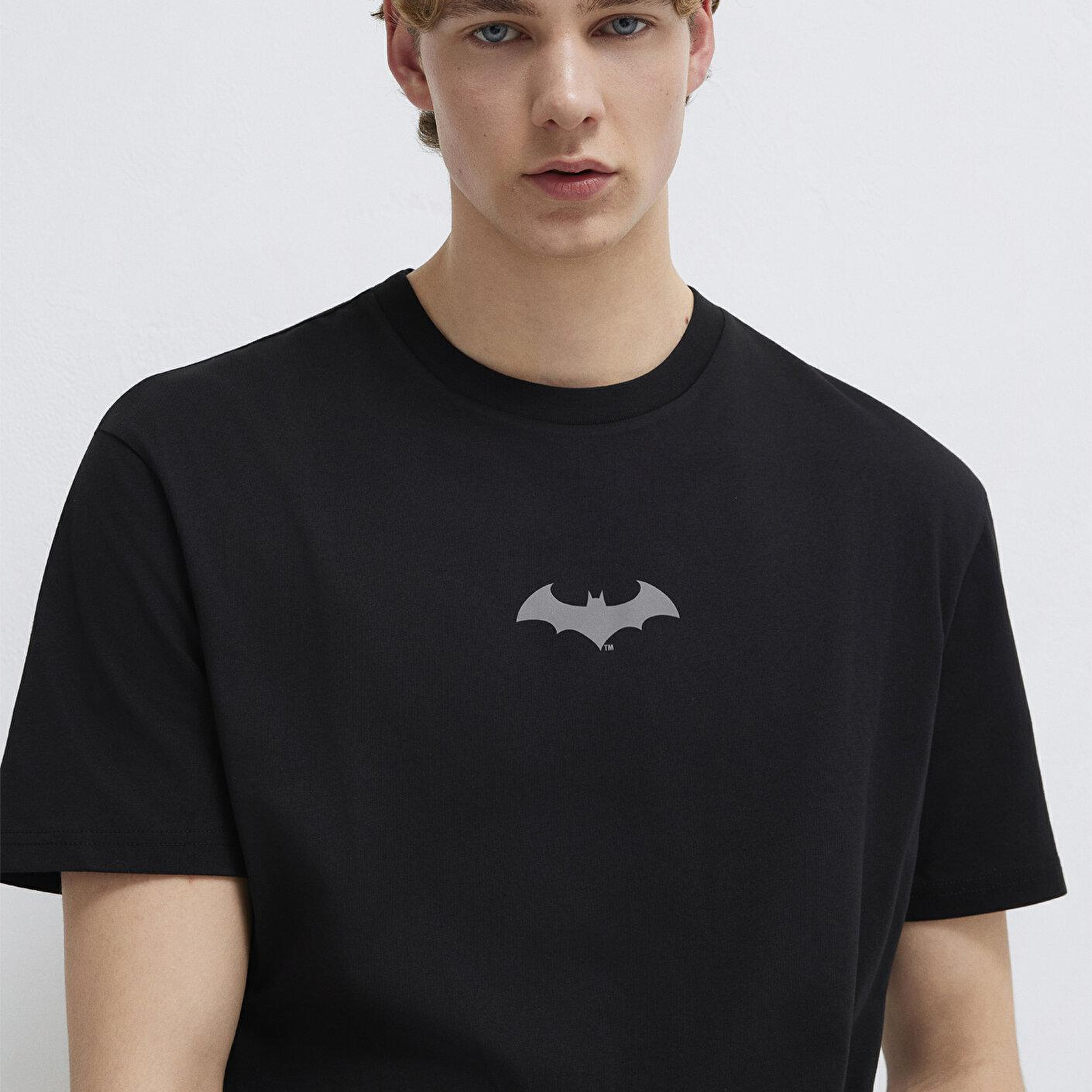Mavi Batman Baskılı Siyah Tişört Loose Fit / Bol Rahat Kesim 066878-900