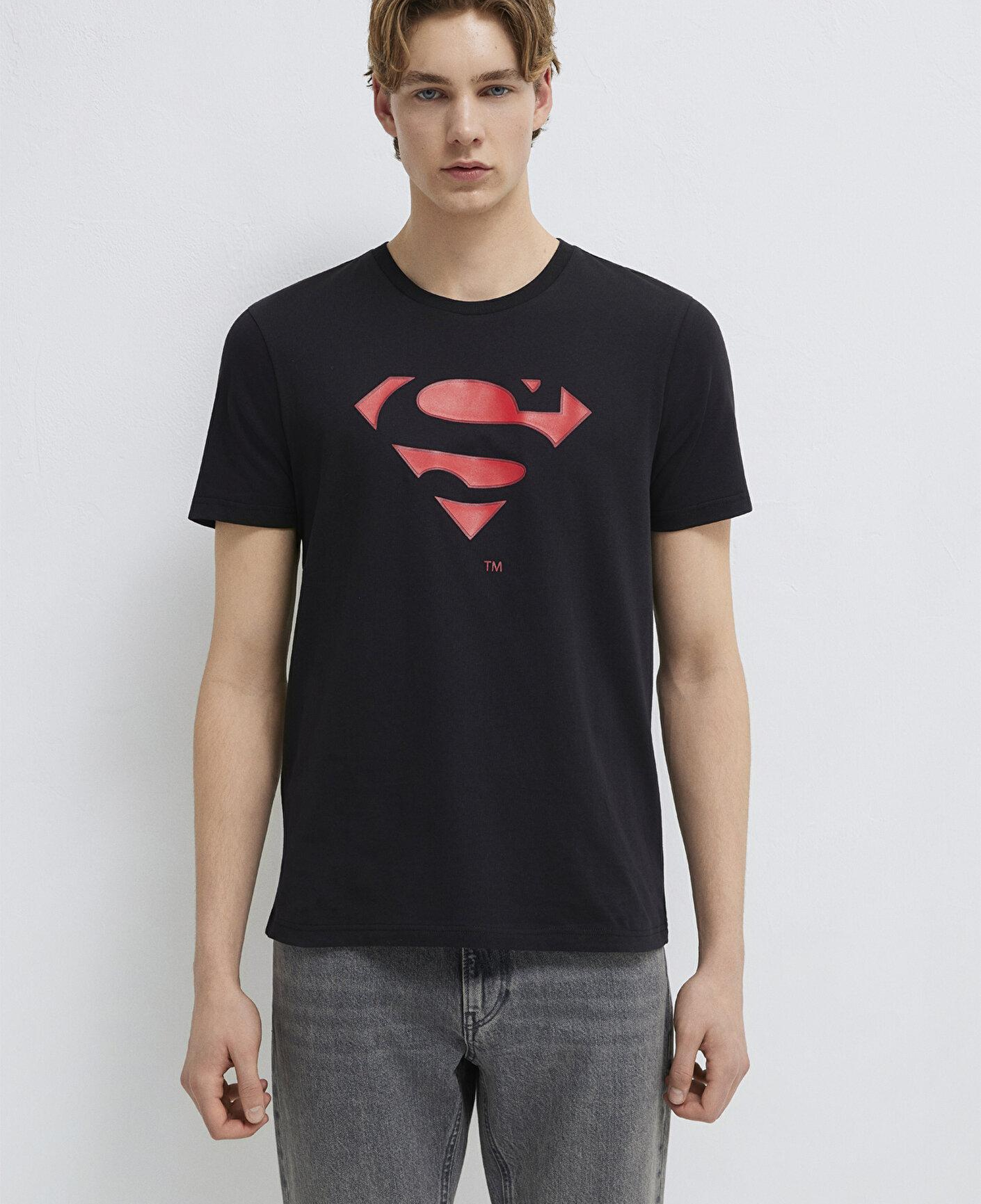Mavi Superman Baskılı Siyah Tişört Slim Fit / Dar Kesim 066875-900