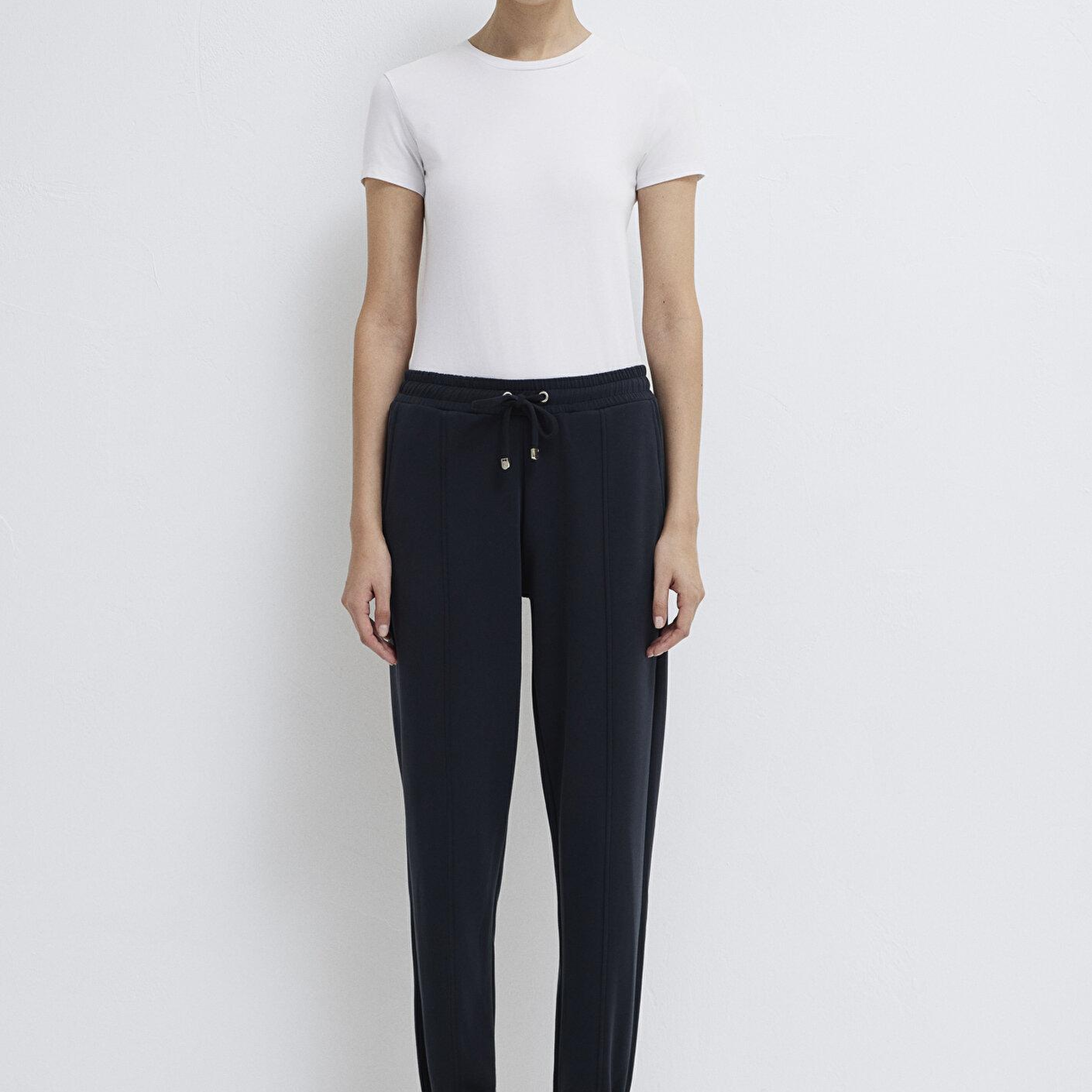 Mavi Soft-Premium Siyah (TENCEL™) Modal Karışımlı Eşofman Altı 1600453-900