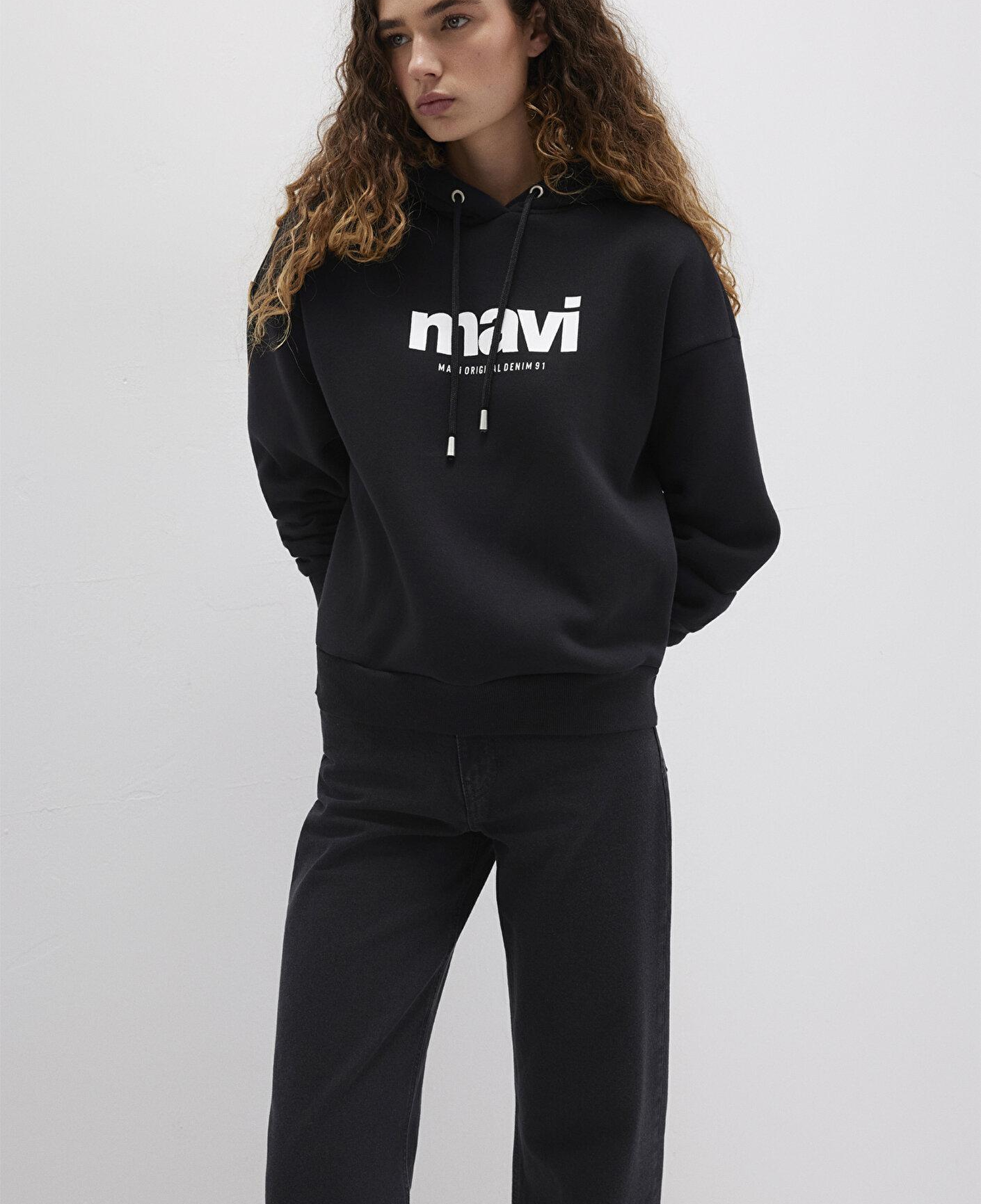 Mavi Mavi Logo Baskılı Kapüşonlu Siyah Sweatshirt 168334-900