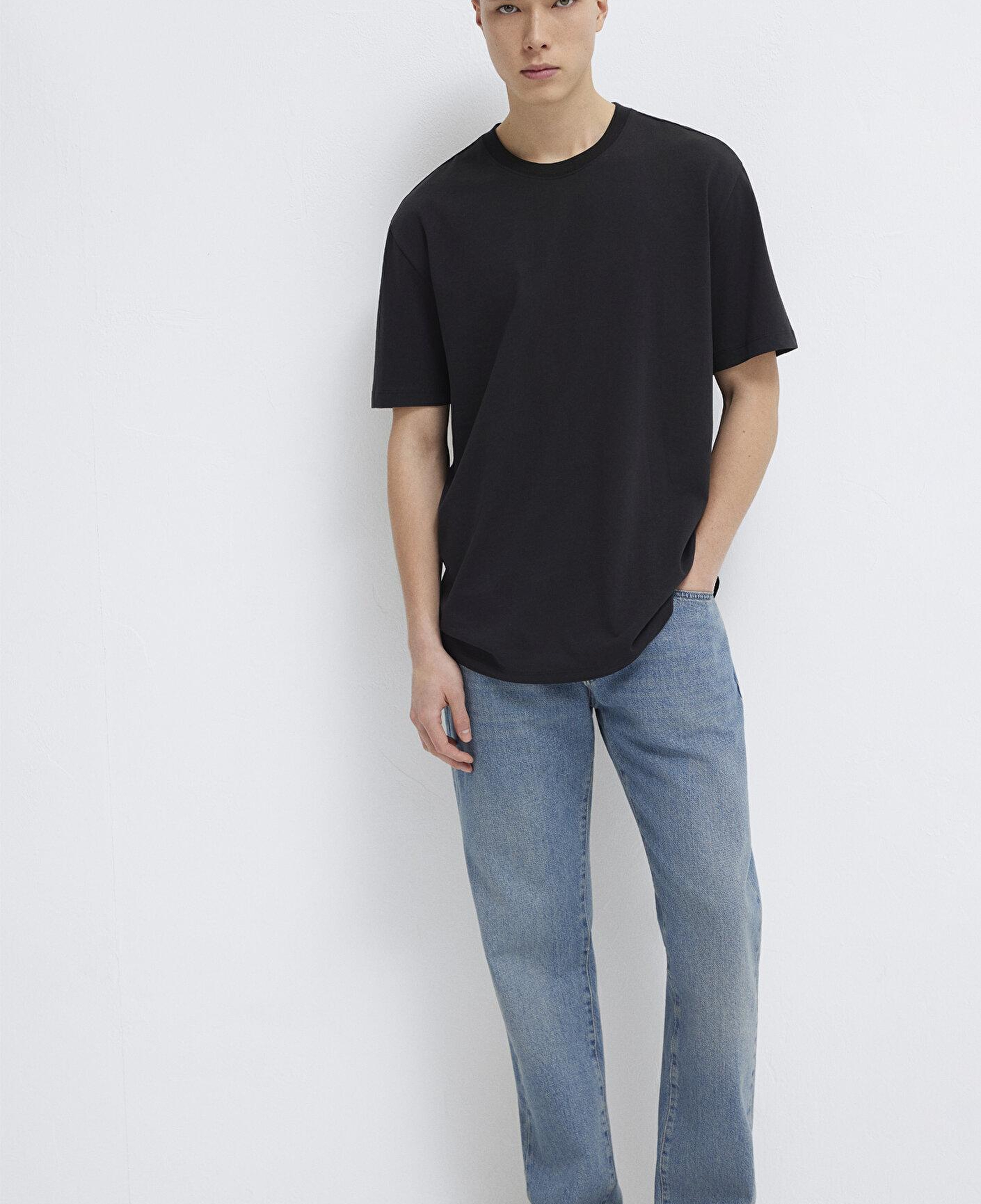 Mavi Siyah Basic Tişört Loose Fit / Bol Rahat Kesim 066249-900