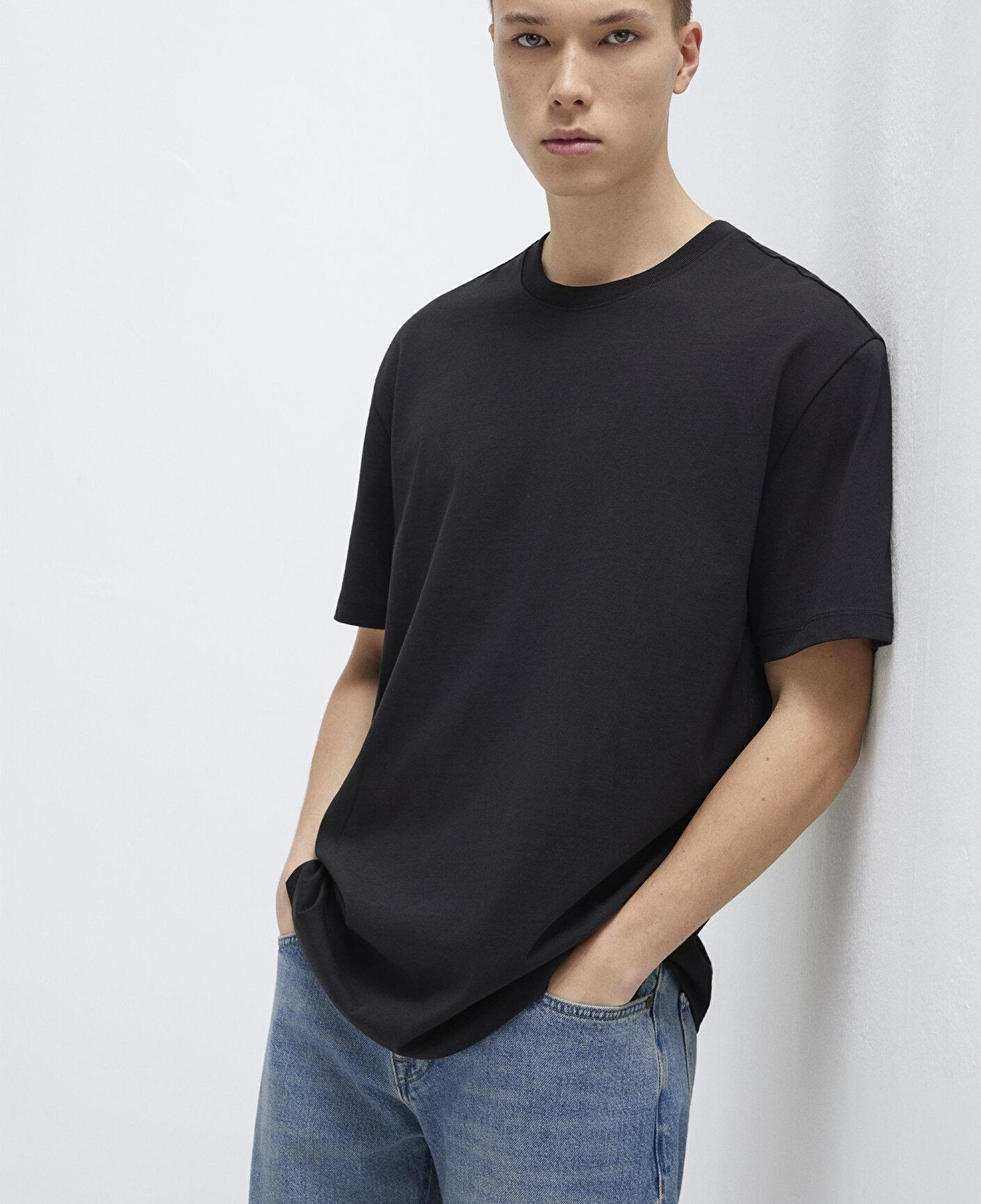 Mavi Siyah Basic Tişört Loose Fit / Bol Rahat Kesim 066249-900