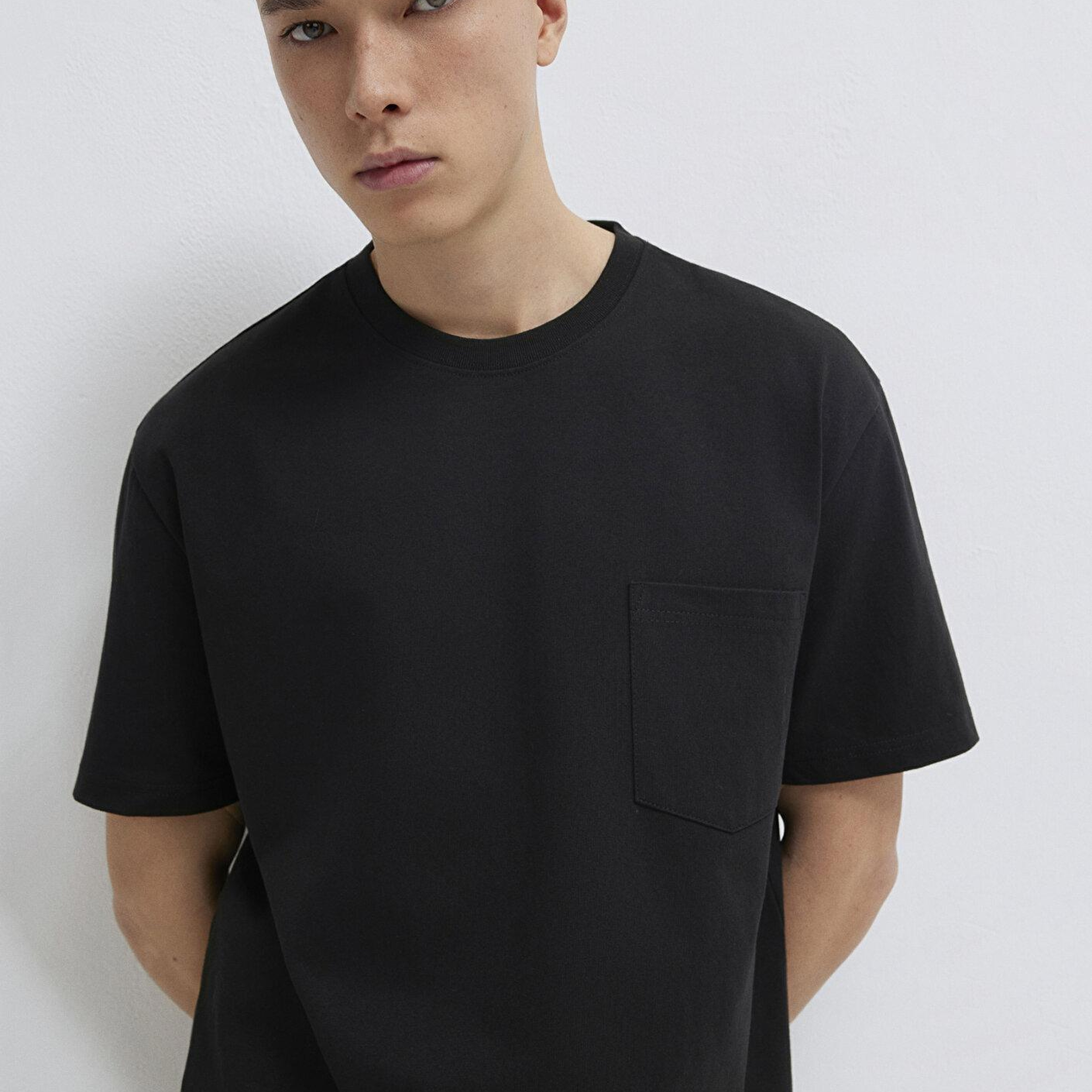 Mavi Cep Detaylı Siyah Basic Tişört Loose Fit / Bol Rahat Kesim 066248-900