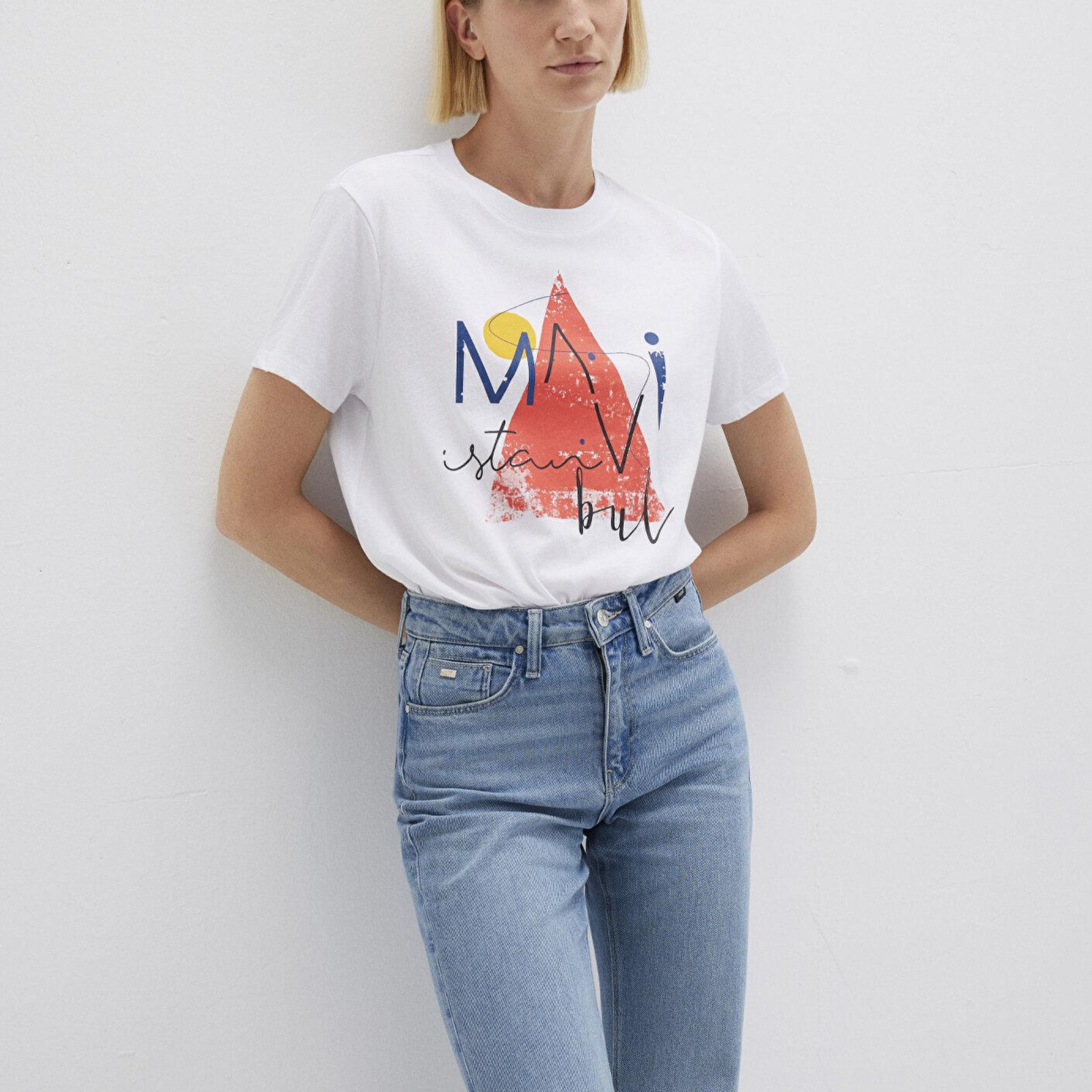 Mavi Üçgen Baskılı Beyaz İstanbul Tişört Regular Fit / Normal Kesim 168892-620