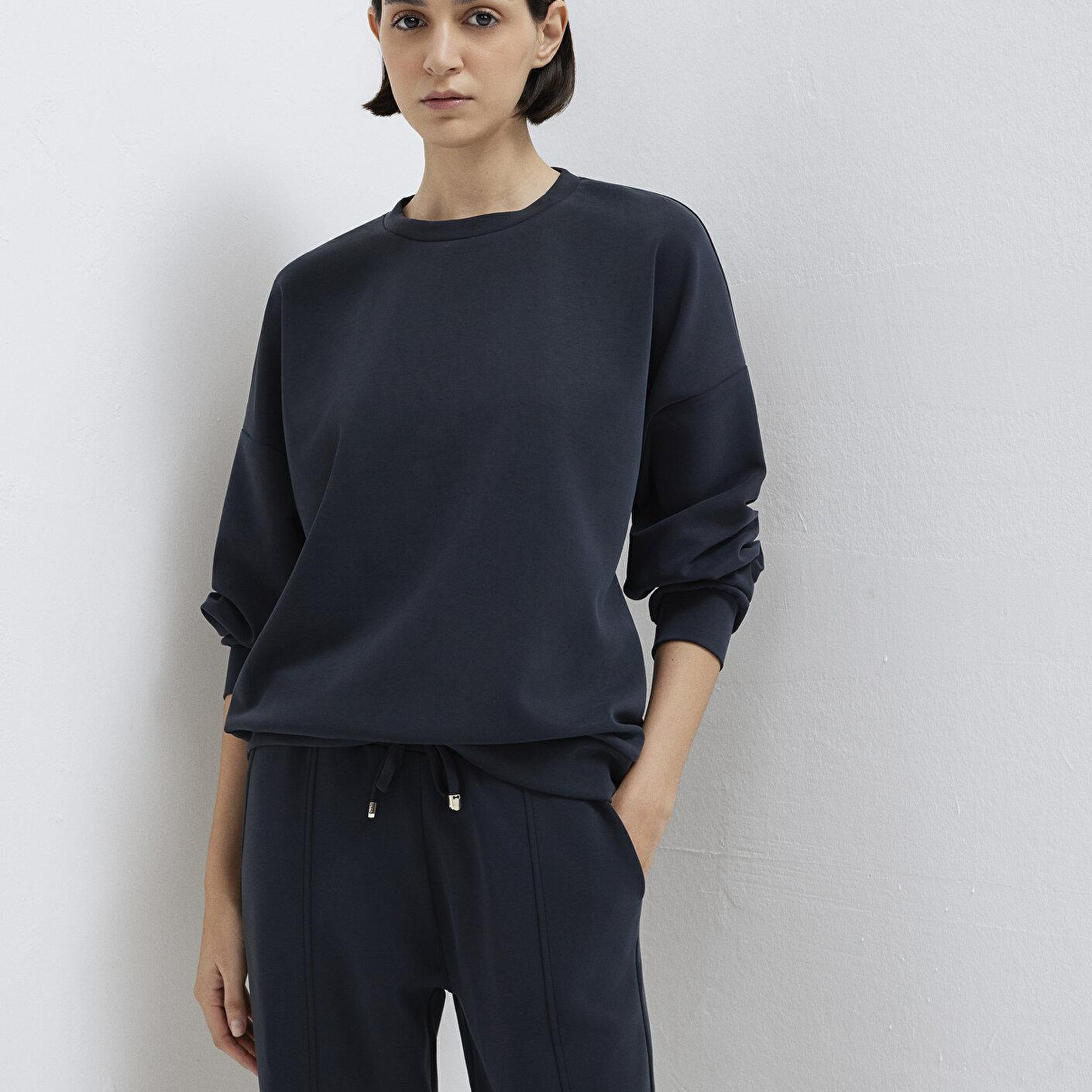 Mavi Soft-Premium Siyah (TENCEL™) Modal Karışımlı Sweatshirt 168837-900