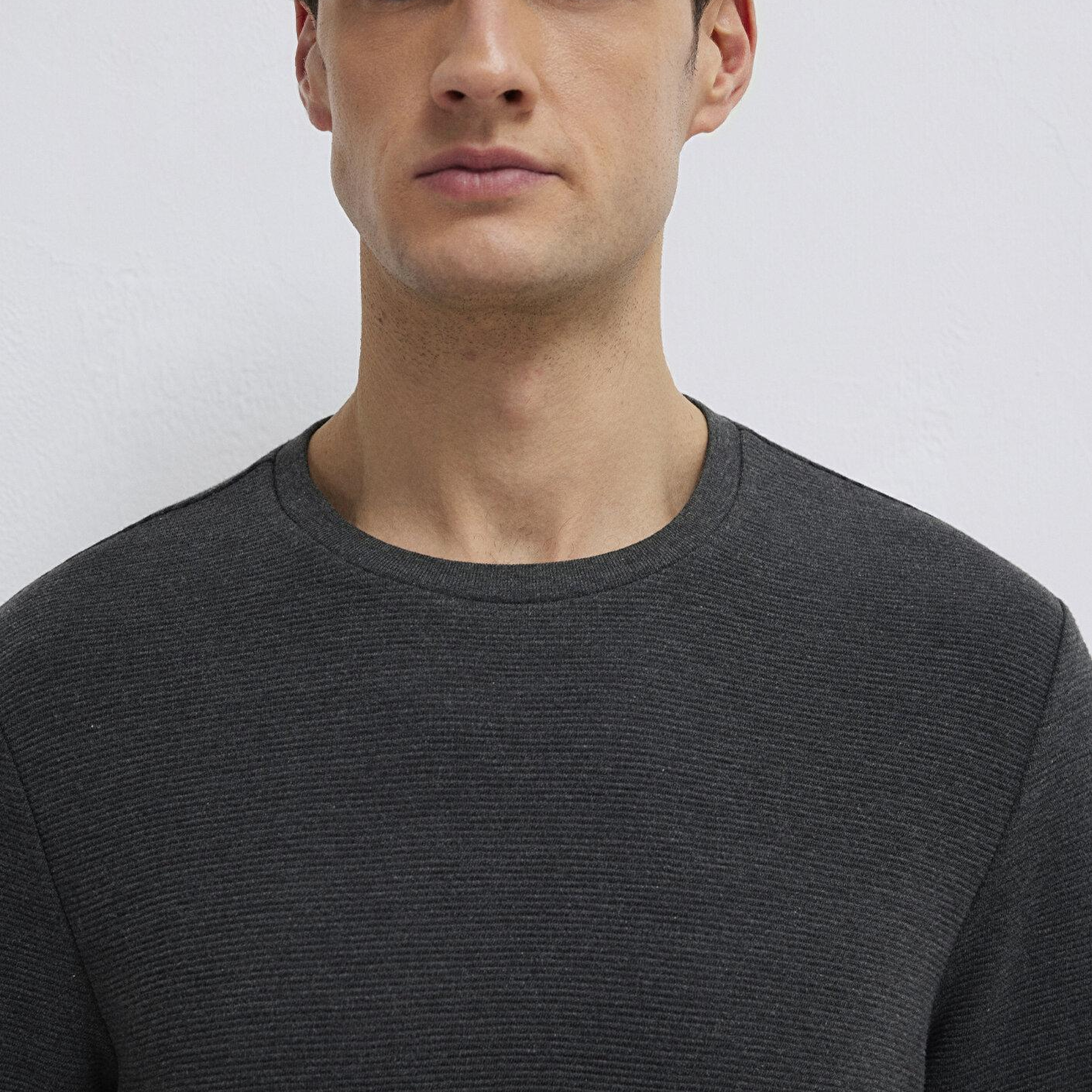 Mavi Uzun Kollu Dokulu Antrasit Tişört Slim Fit / Dar Kesim 064622-26834