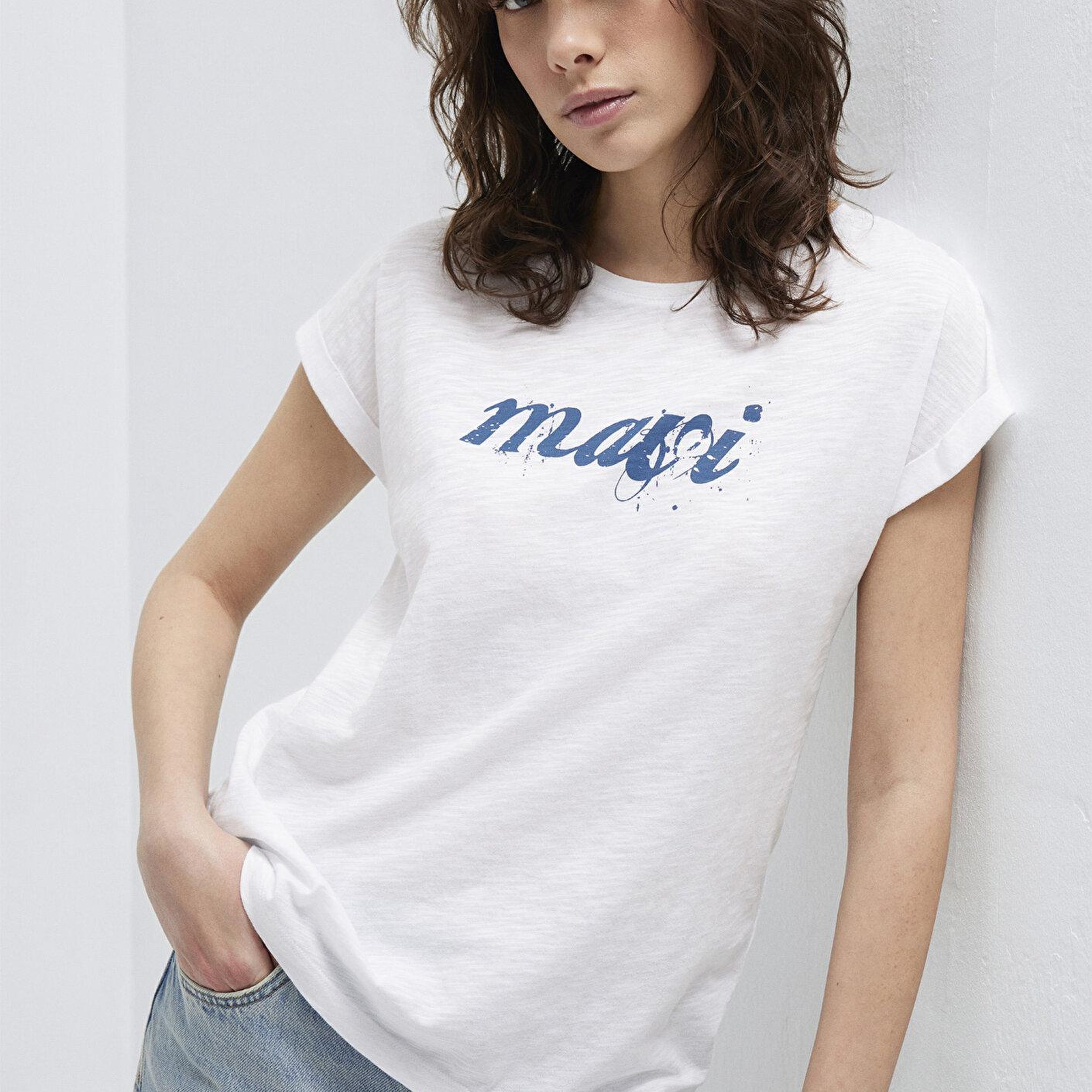 Mavi Mavi Logo Baskılı Beyaz Tişört Loose Fit / Bol Rahat Kesim 166422-620