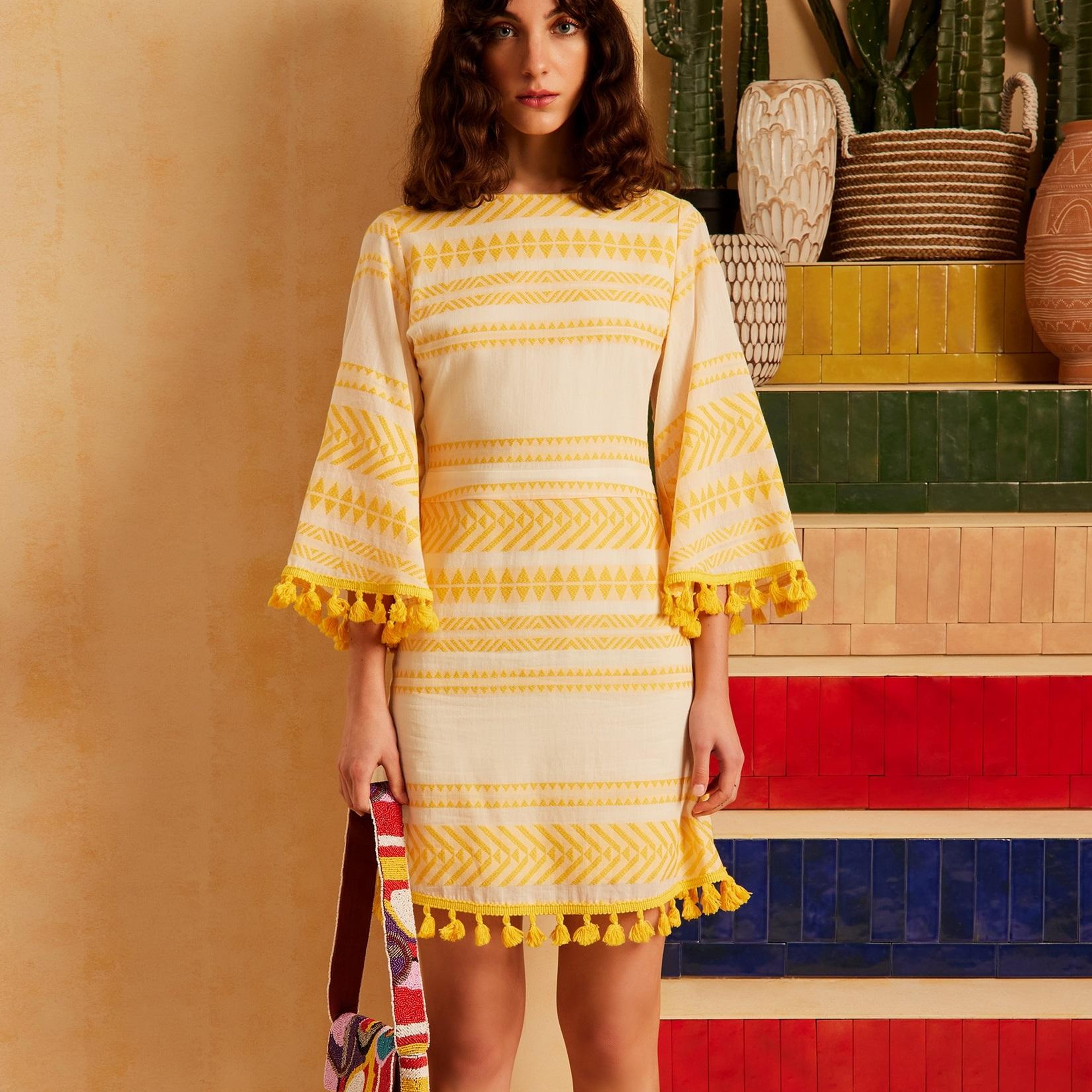 YARGICI Nakış Detaylı Elbise