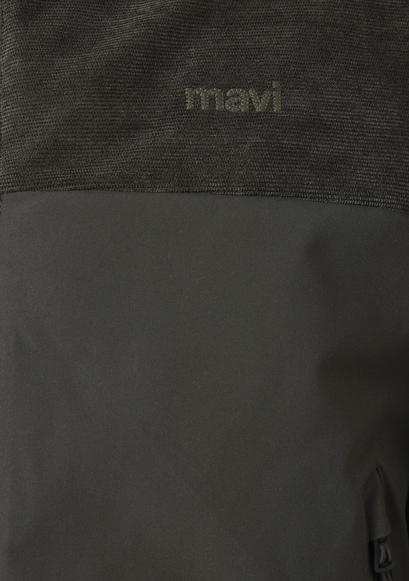 Mavi Mavi Logo Baskılı Kapüşonlu Haki Mont 0110772-71553
