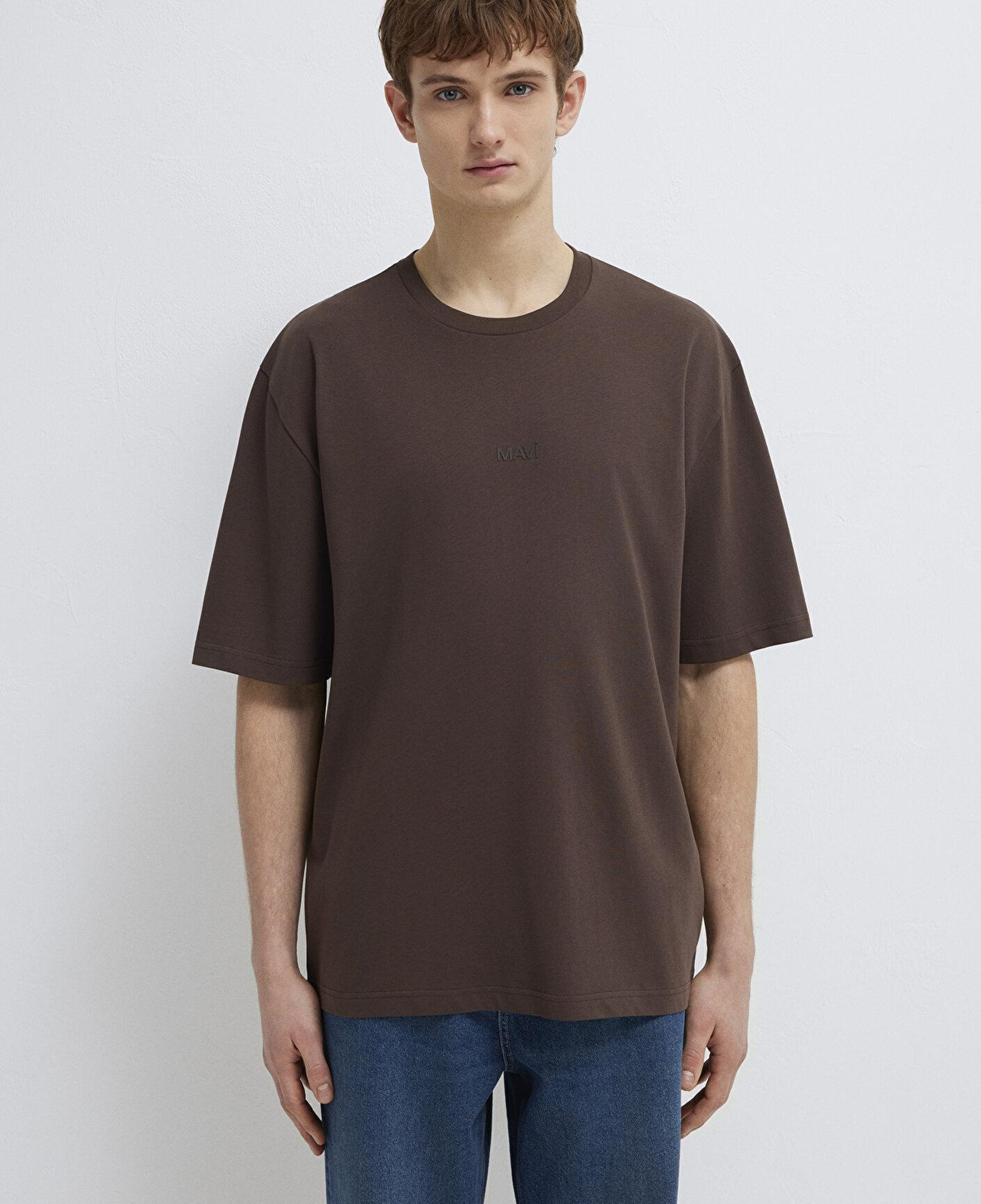 Mavi Mavi Logo Kahverengi Basic Tişört Relaxed Fit / Rahat Kesim 0613093-70251