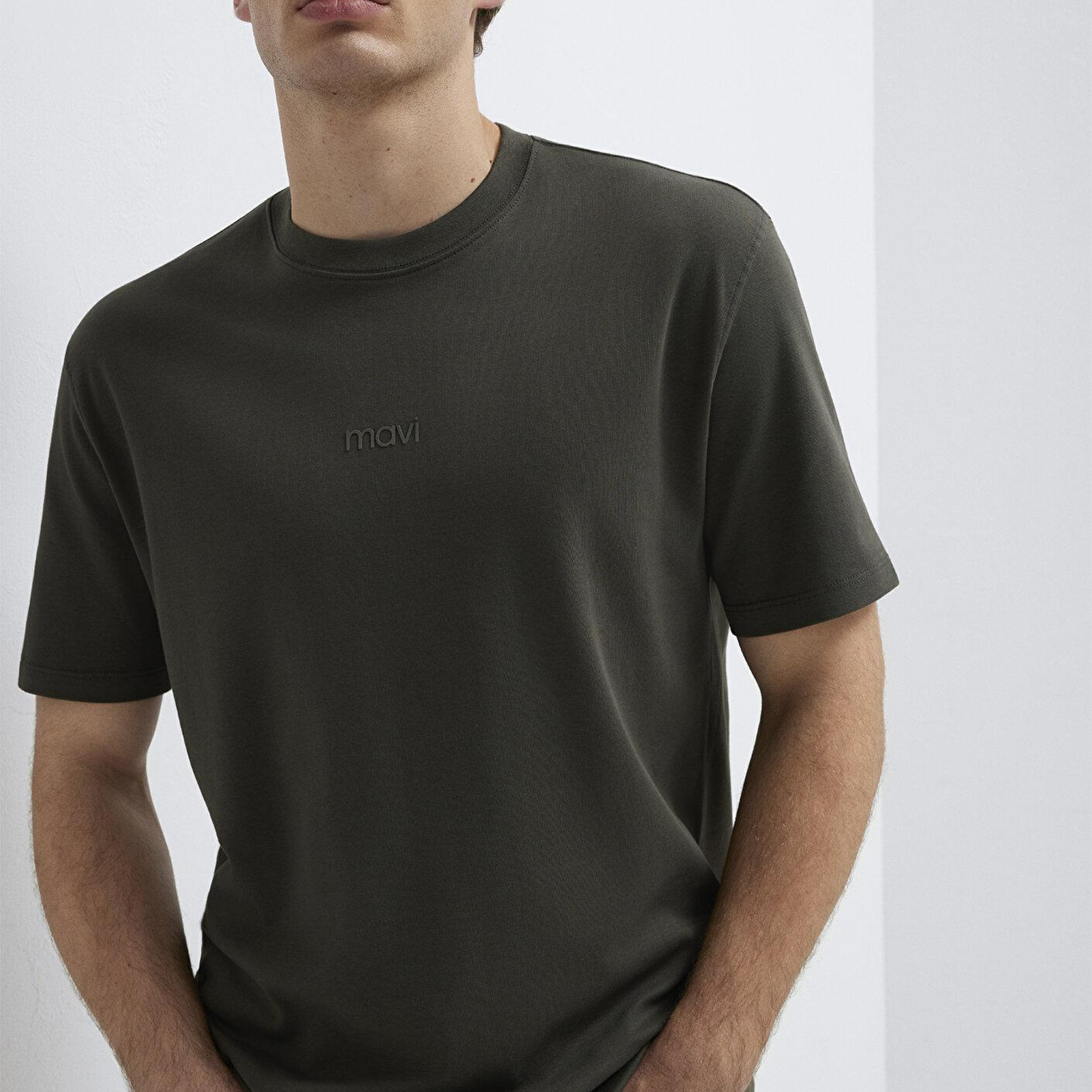 Mavi Mavi Logo Haki Basic İnterlok Tişört Loose Fit / Bol Rahat Kesim 0613102-71553