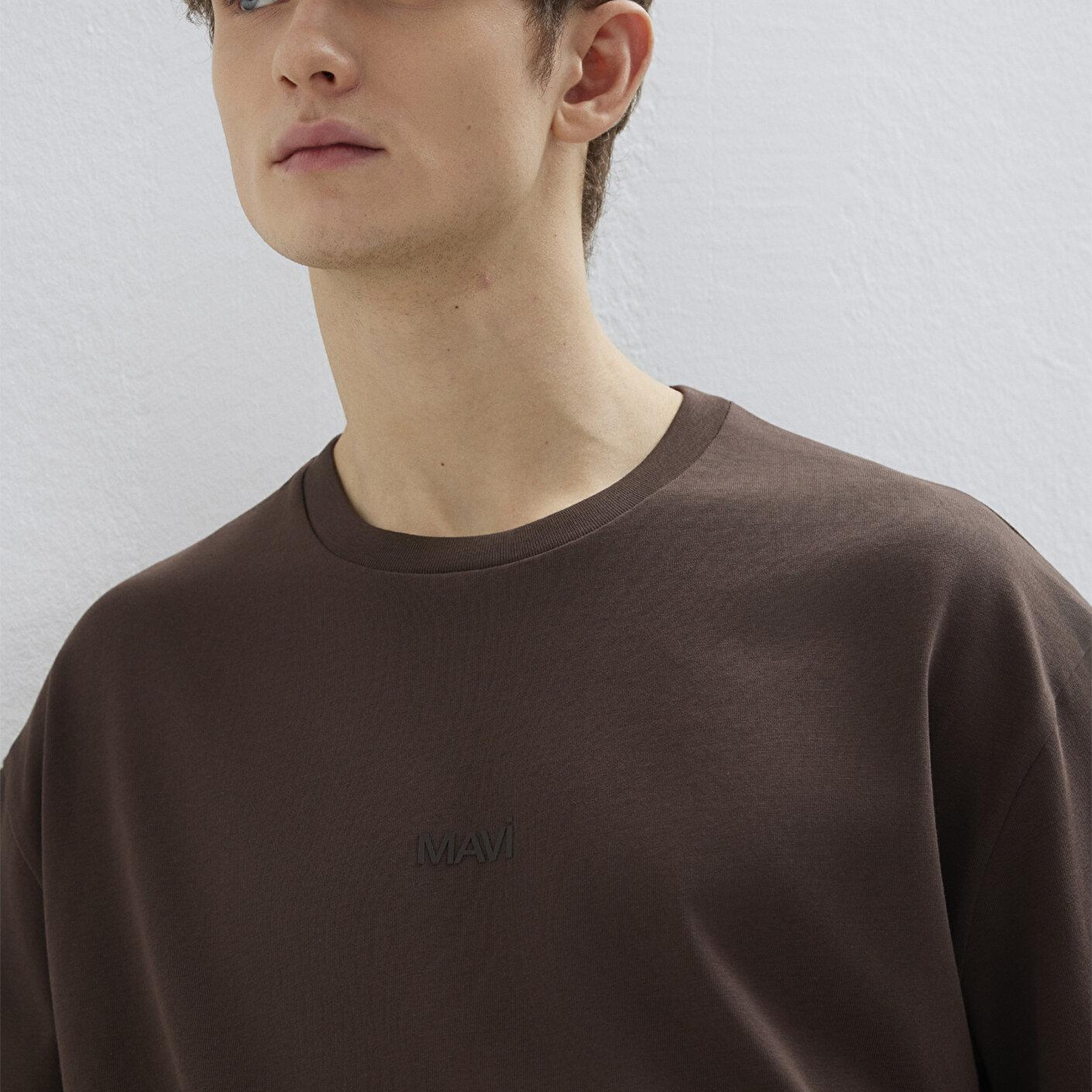 Mavi Mavi Logo Kahverengi Basic Tişört Relaxed Fit / Rahat Kesim 0613093-70251
